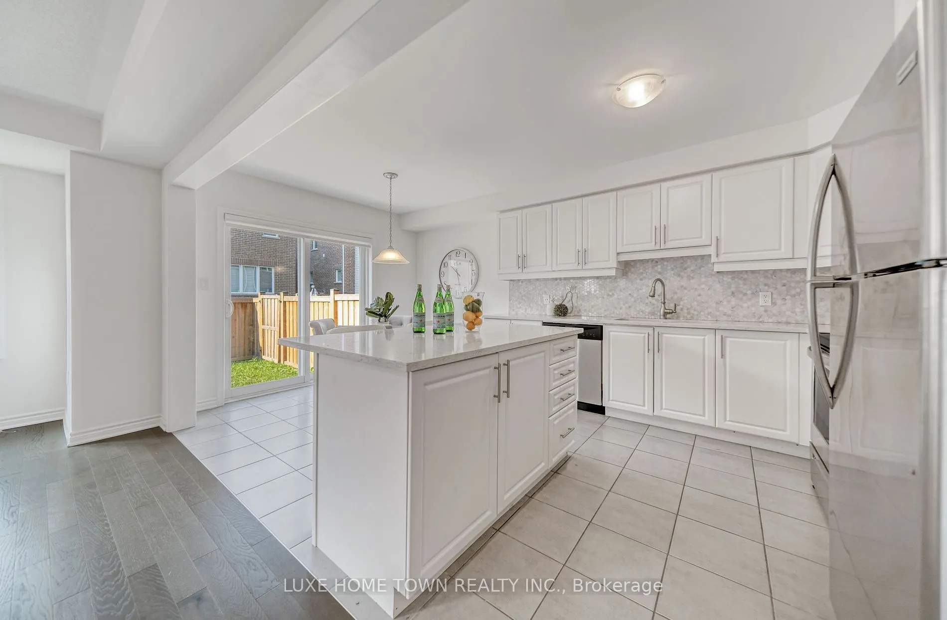 9 Leiterman Dr