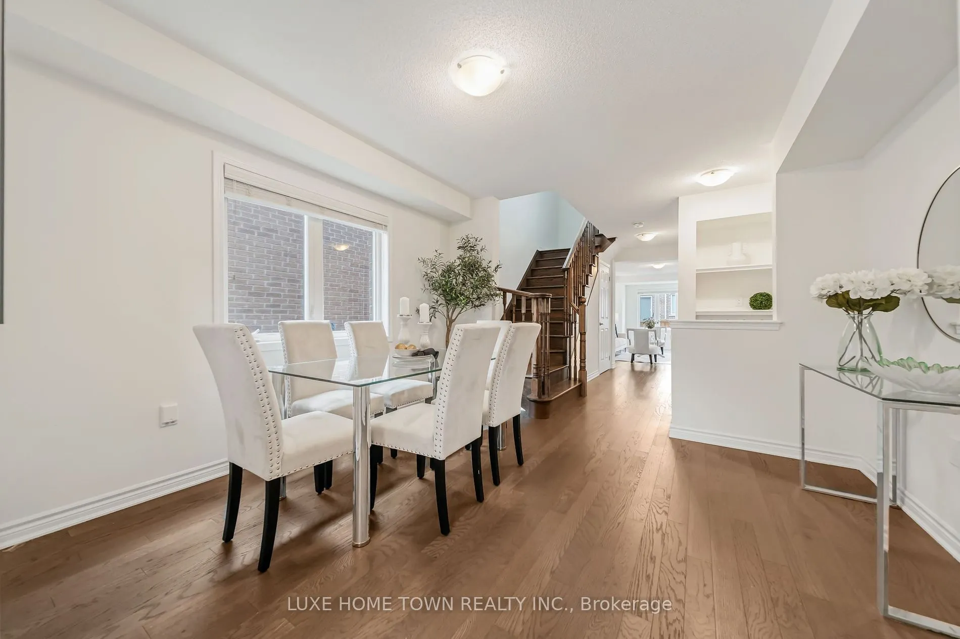 9 Leiterman Dr