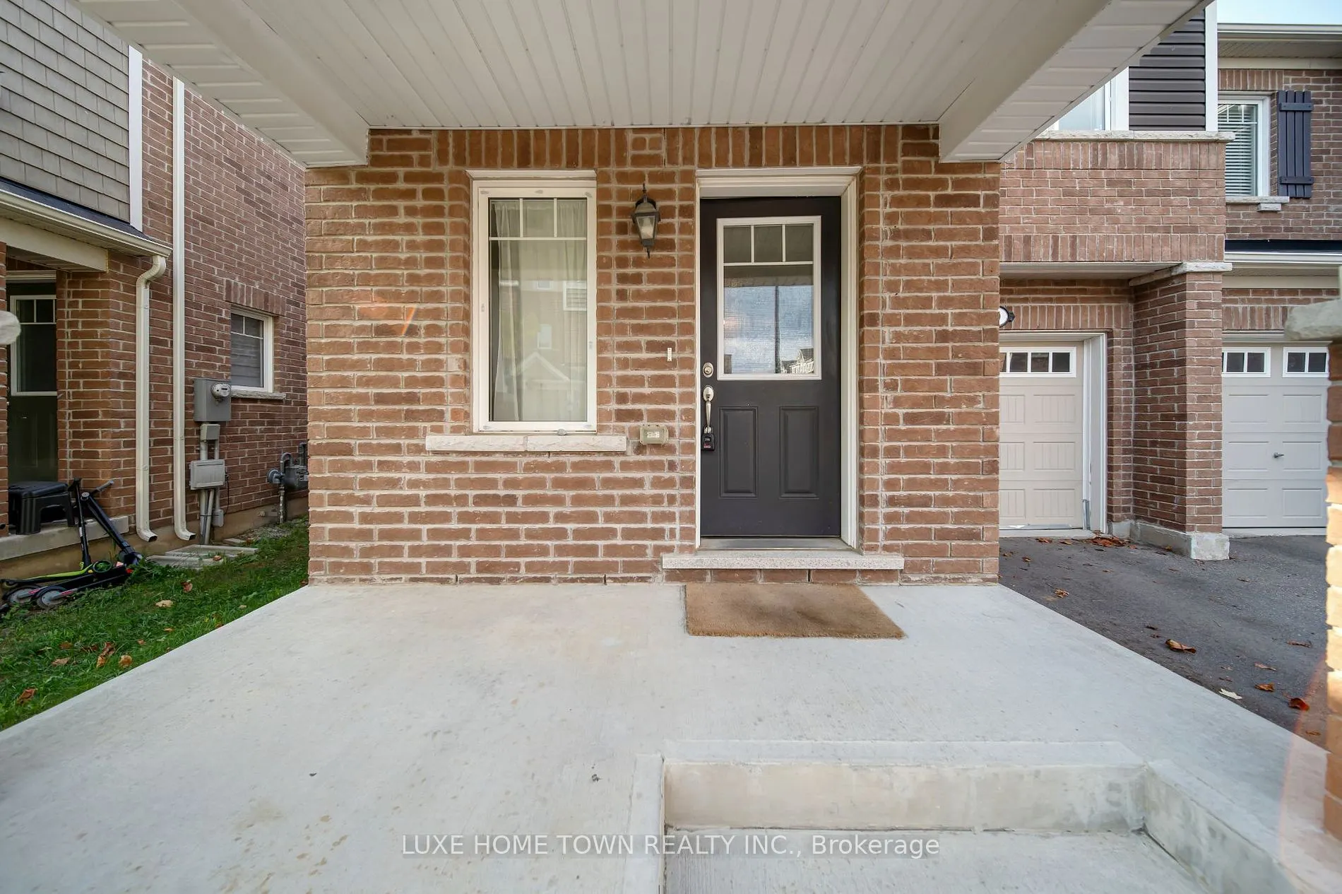 9 Leiterman Dr