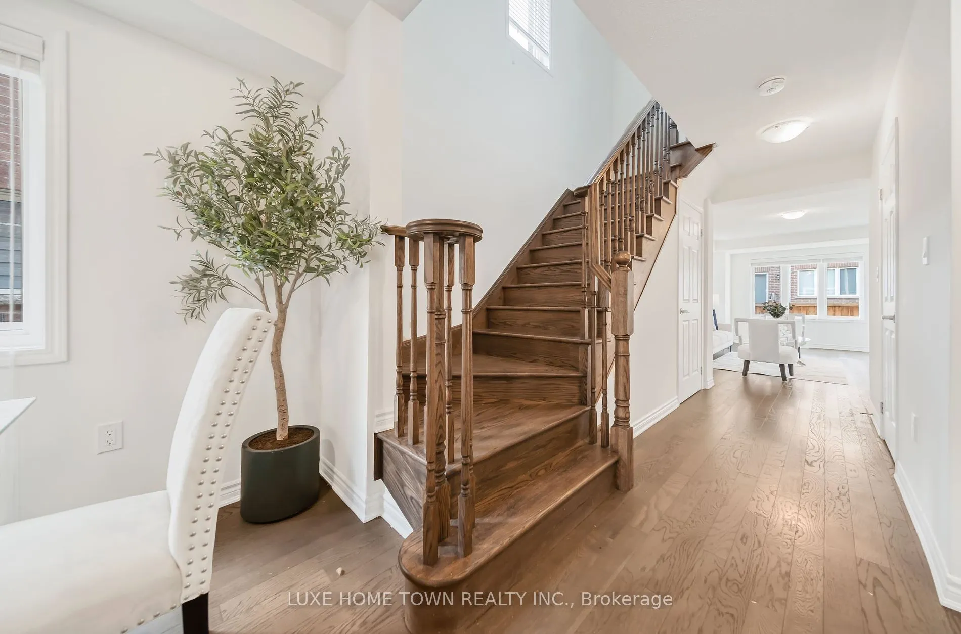 9 Leiterman Dr