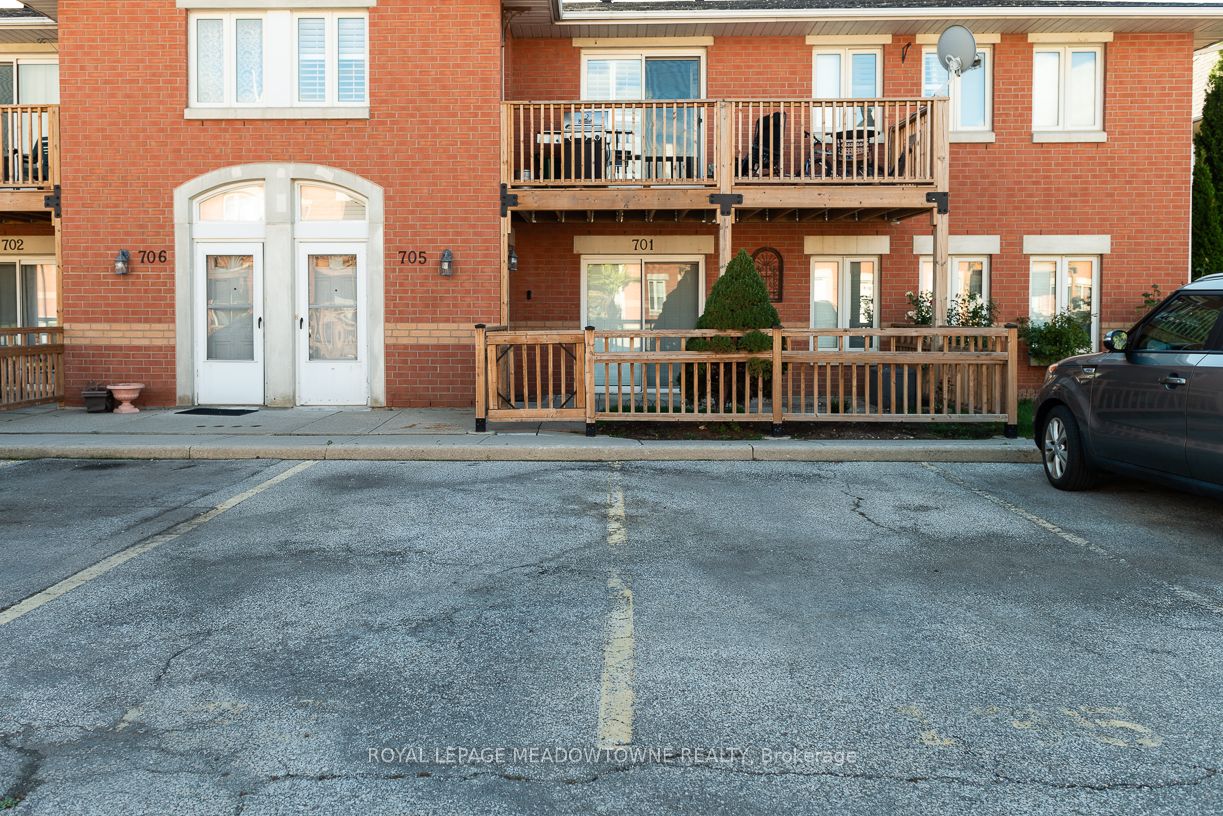 4140 Foxwood Dr, #701
