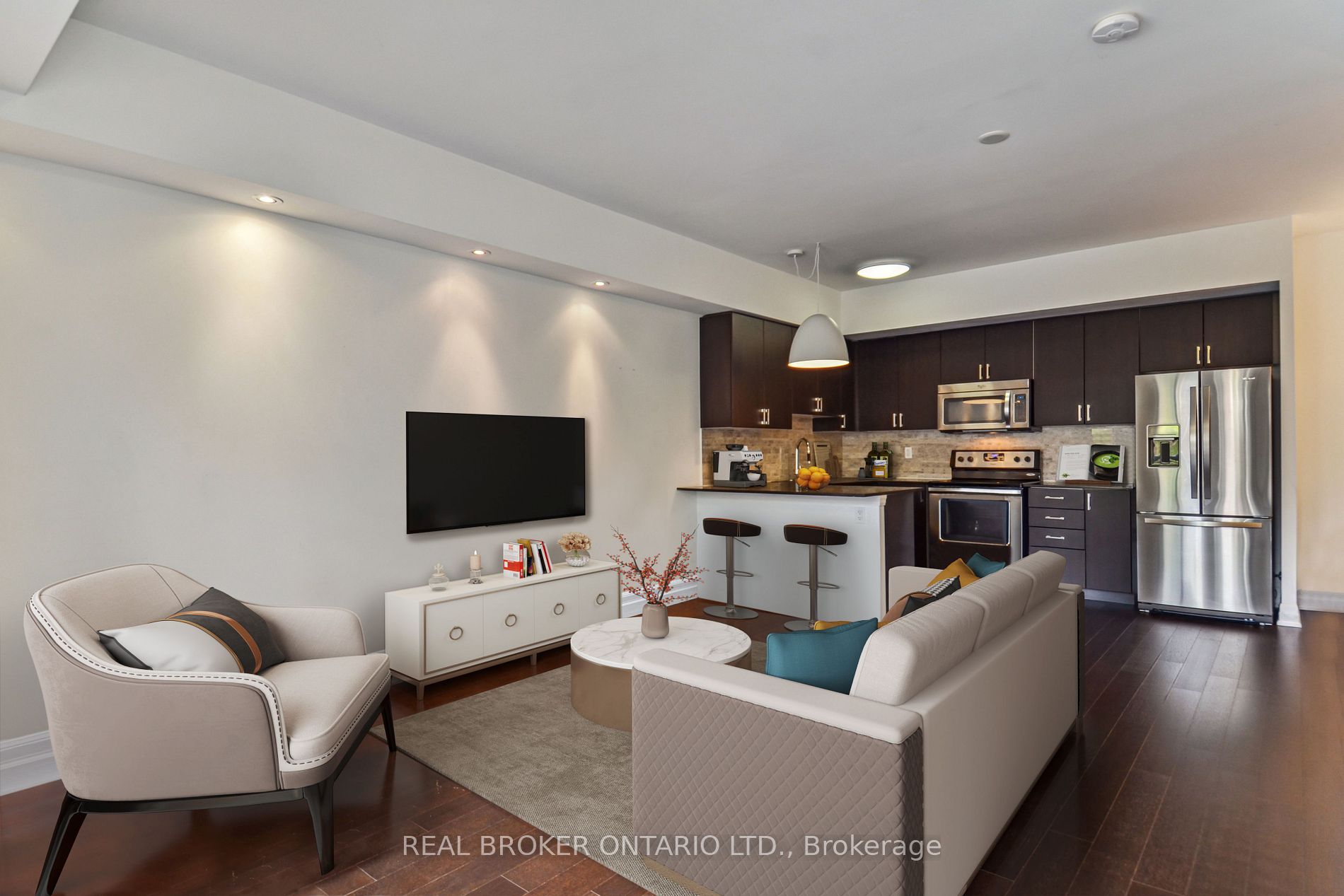 57 Macaulay Ave, #502