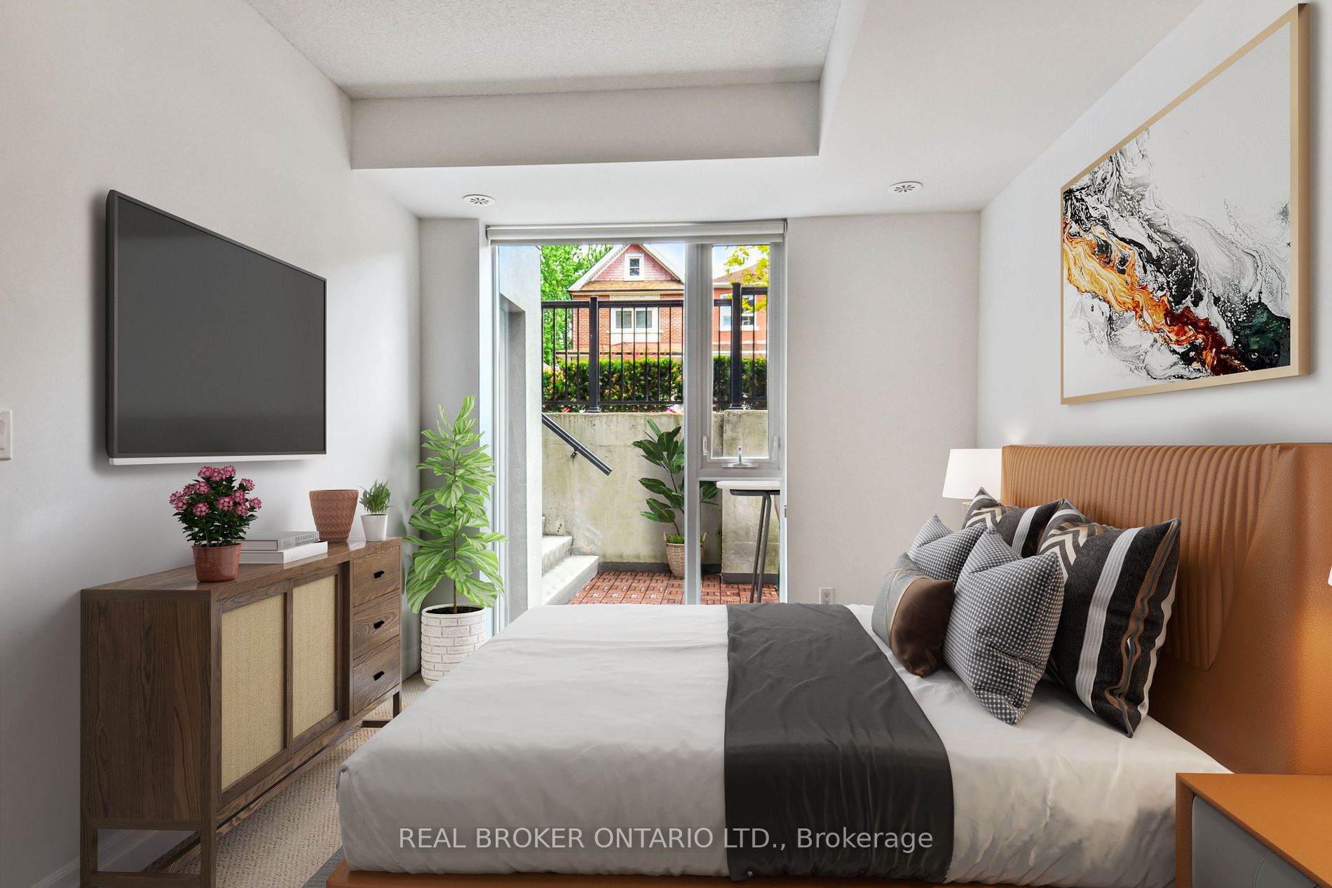 57 Macaulay Ave, #502