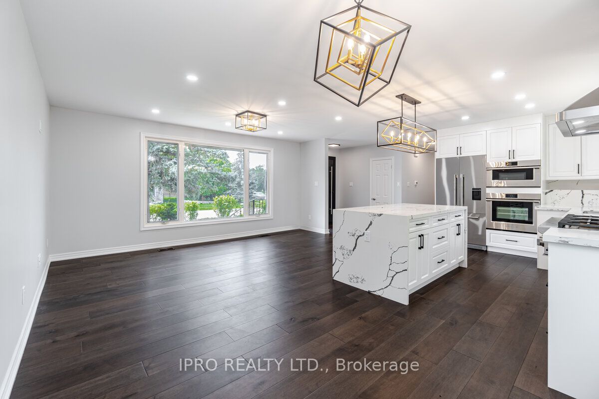 295 Sandwell Dr