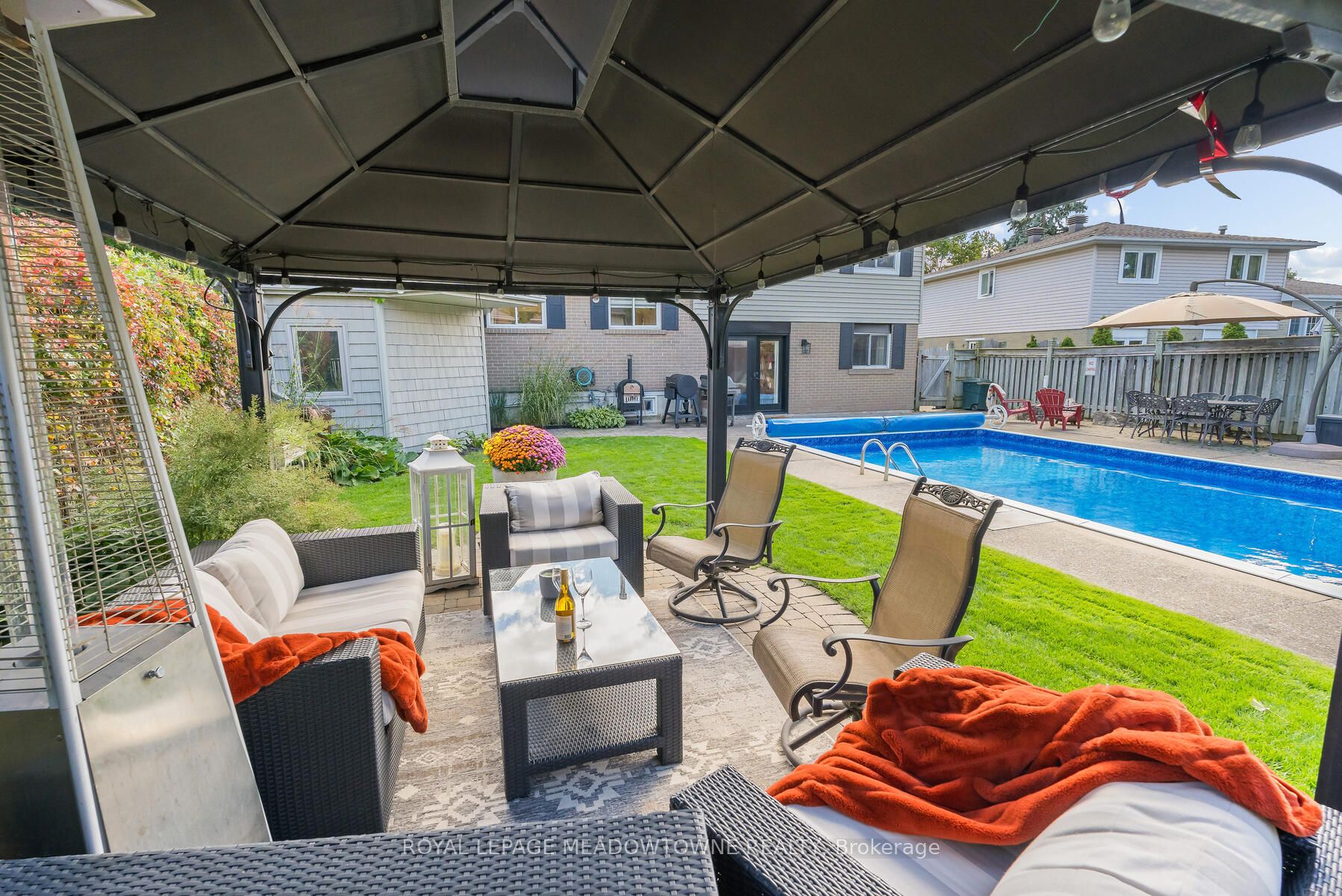 113 Irwin Cres
