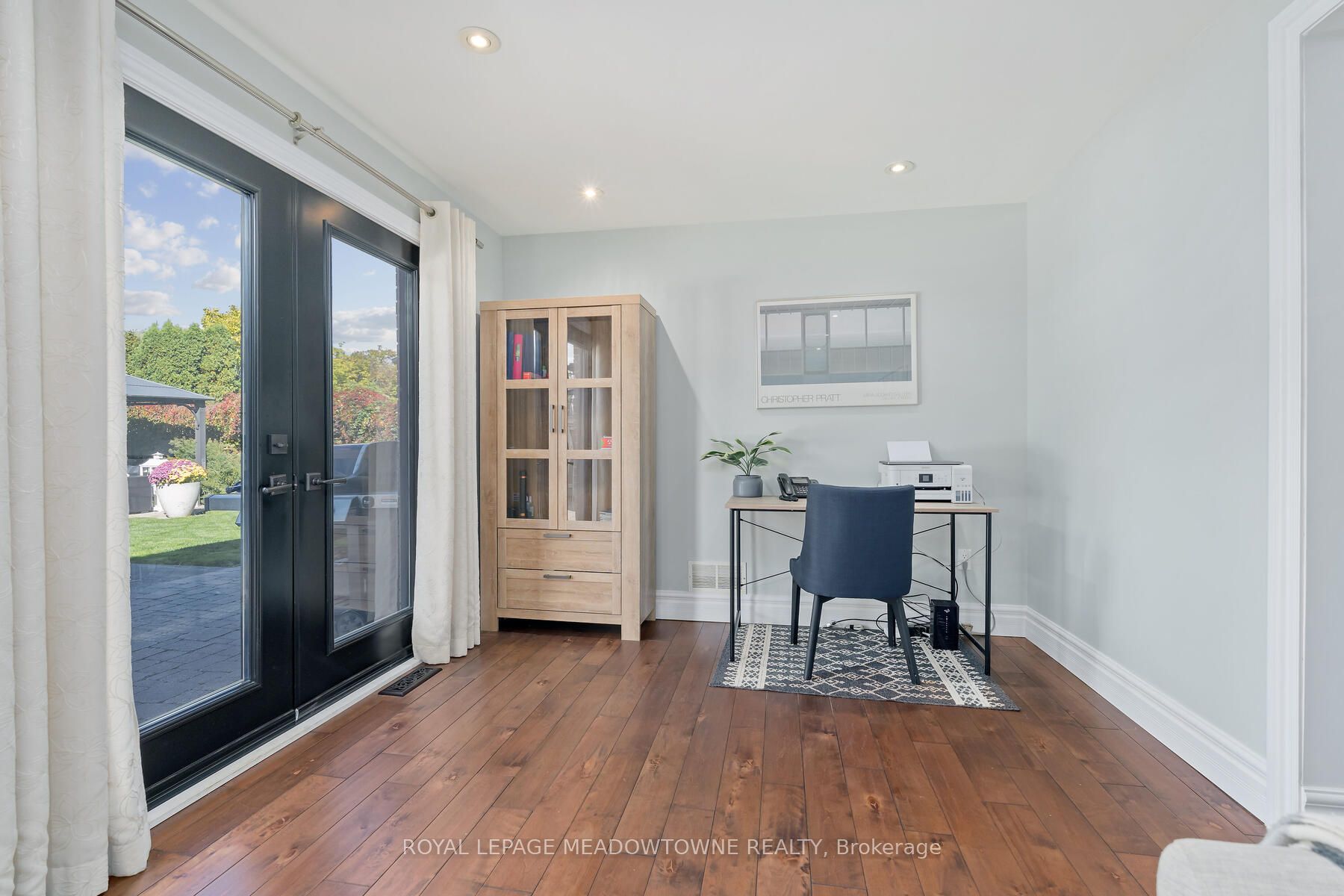 113 Irwin Cres
