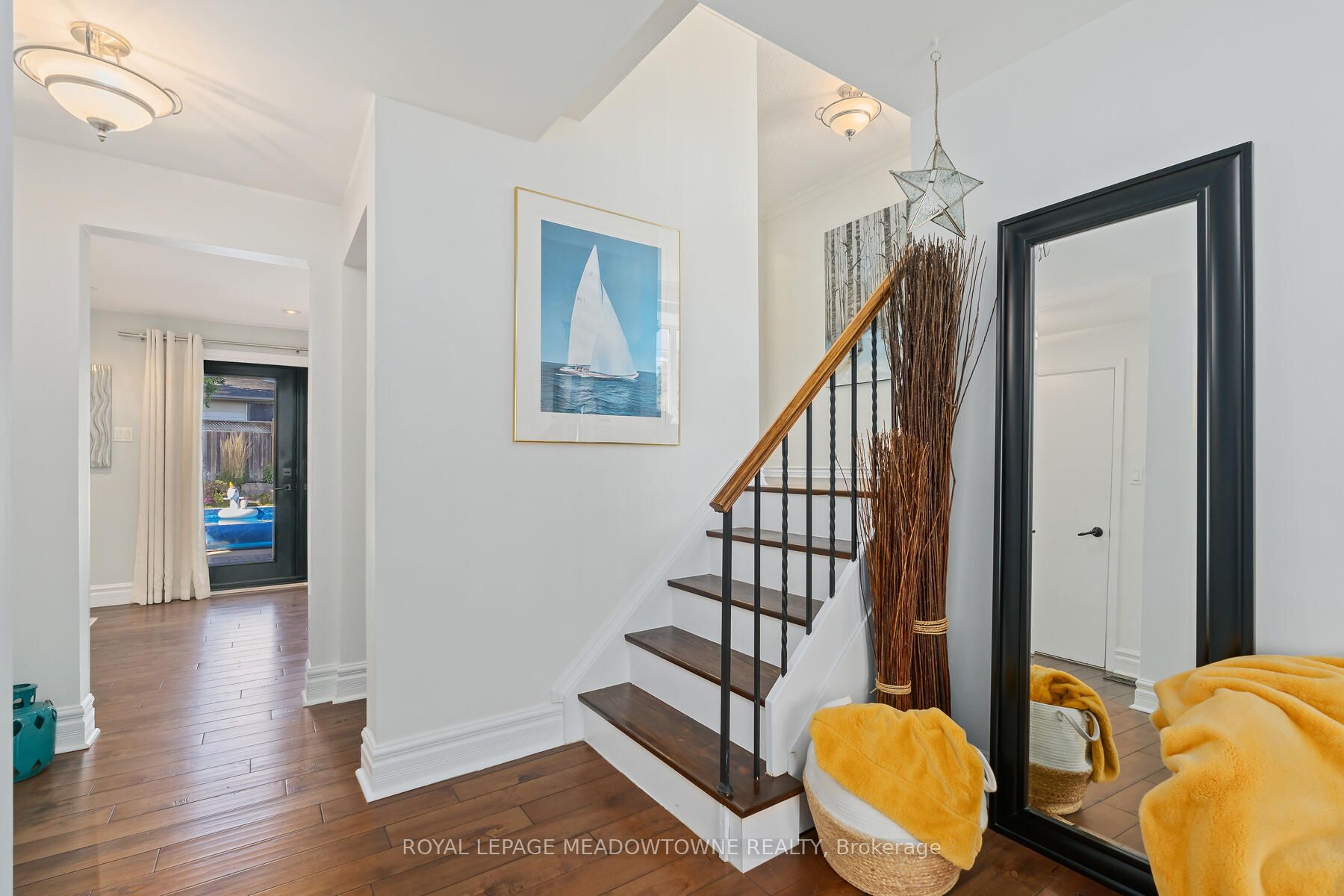 113 Irwin Cres