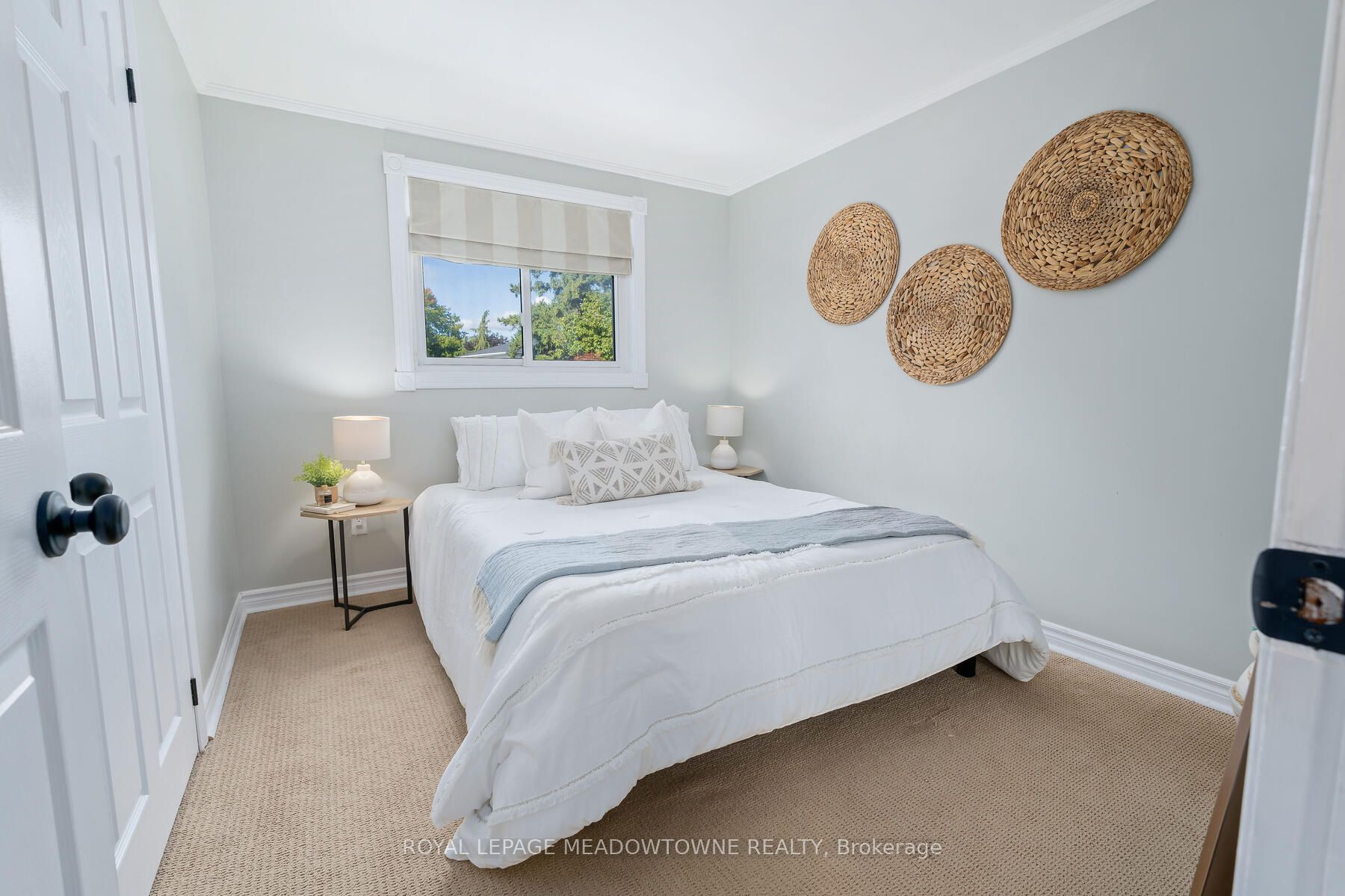 113 Irwin Cres