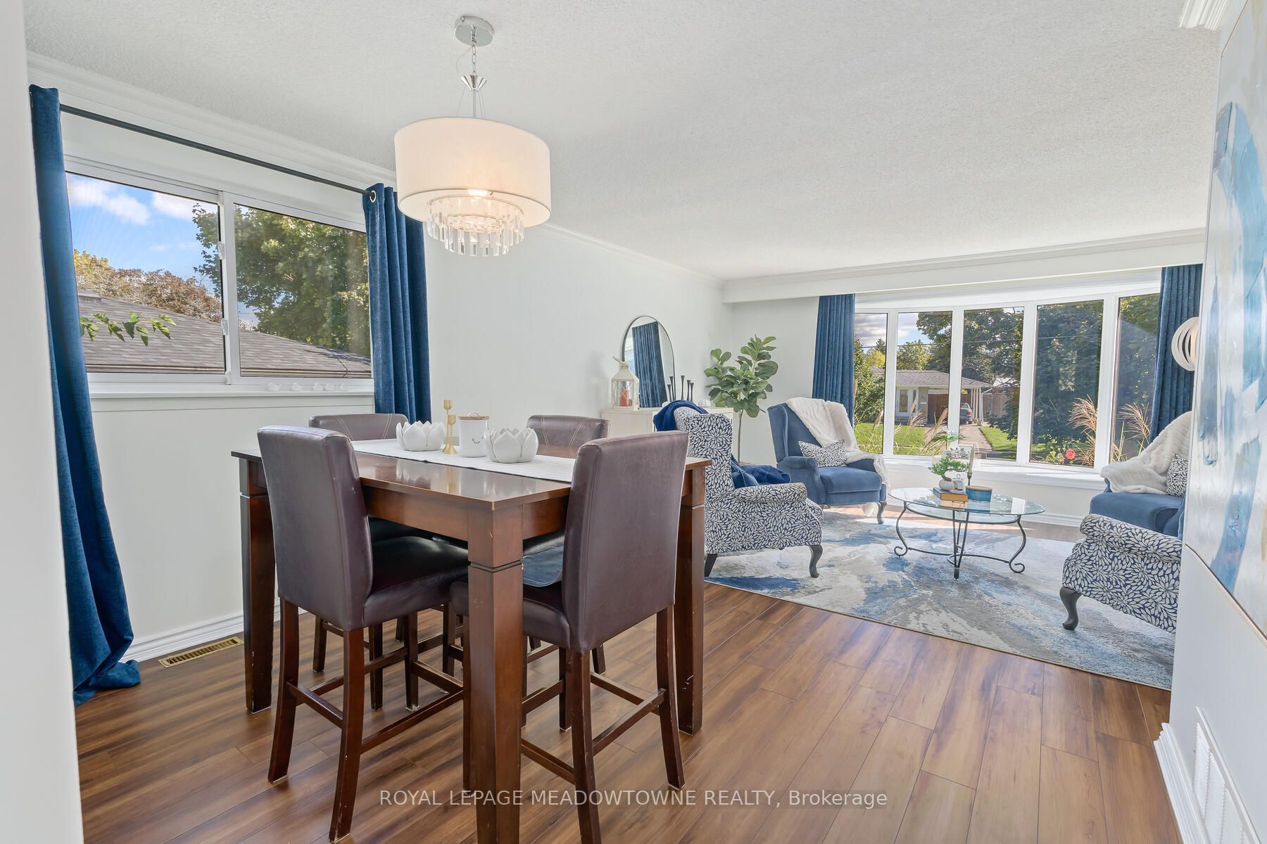 113 Irwin Cres