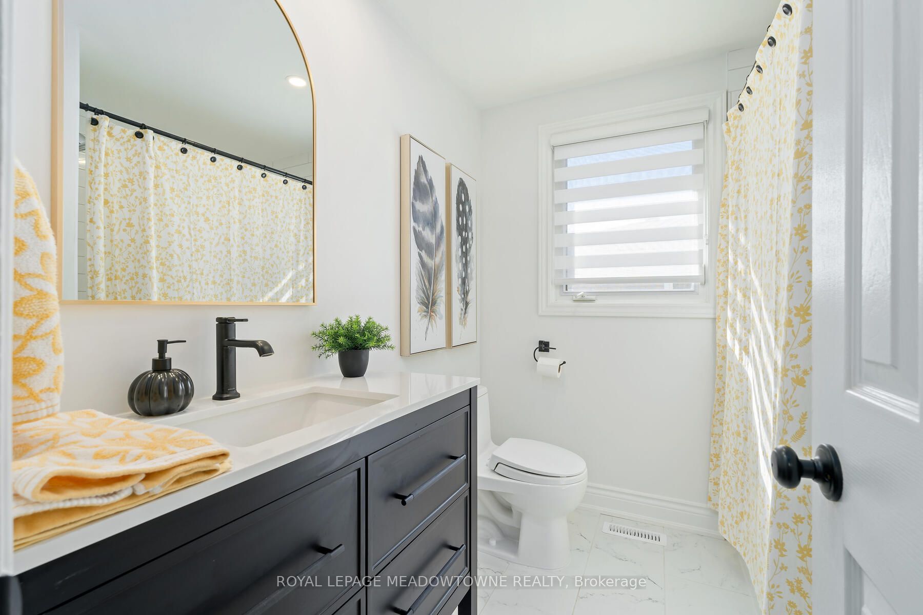 113 Irwin Cres