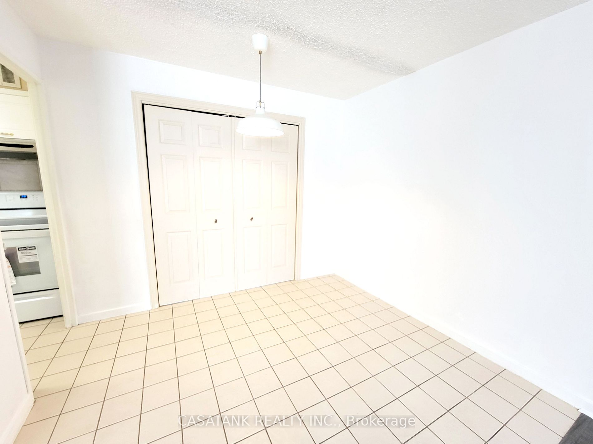 1580 Mississauga Valley Blvd, #103
