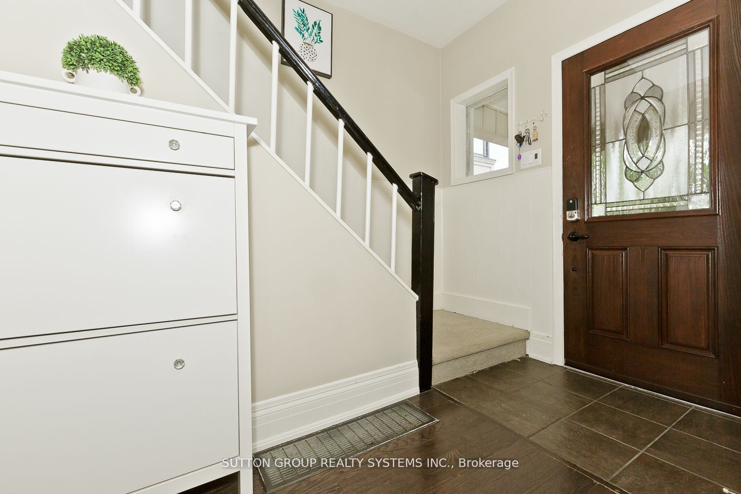 34 Fairfield Ave