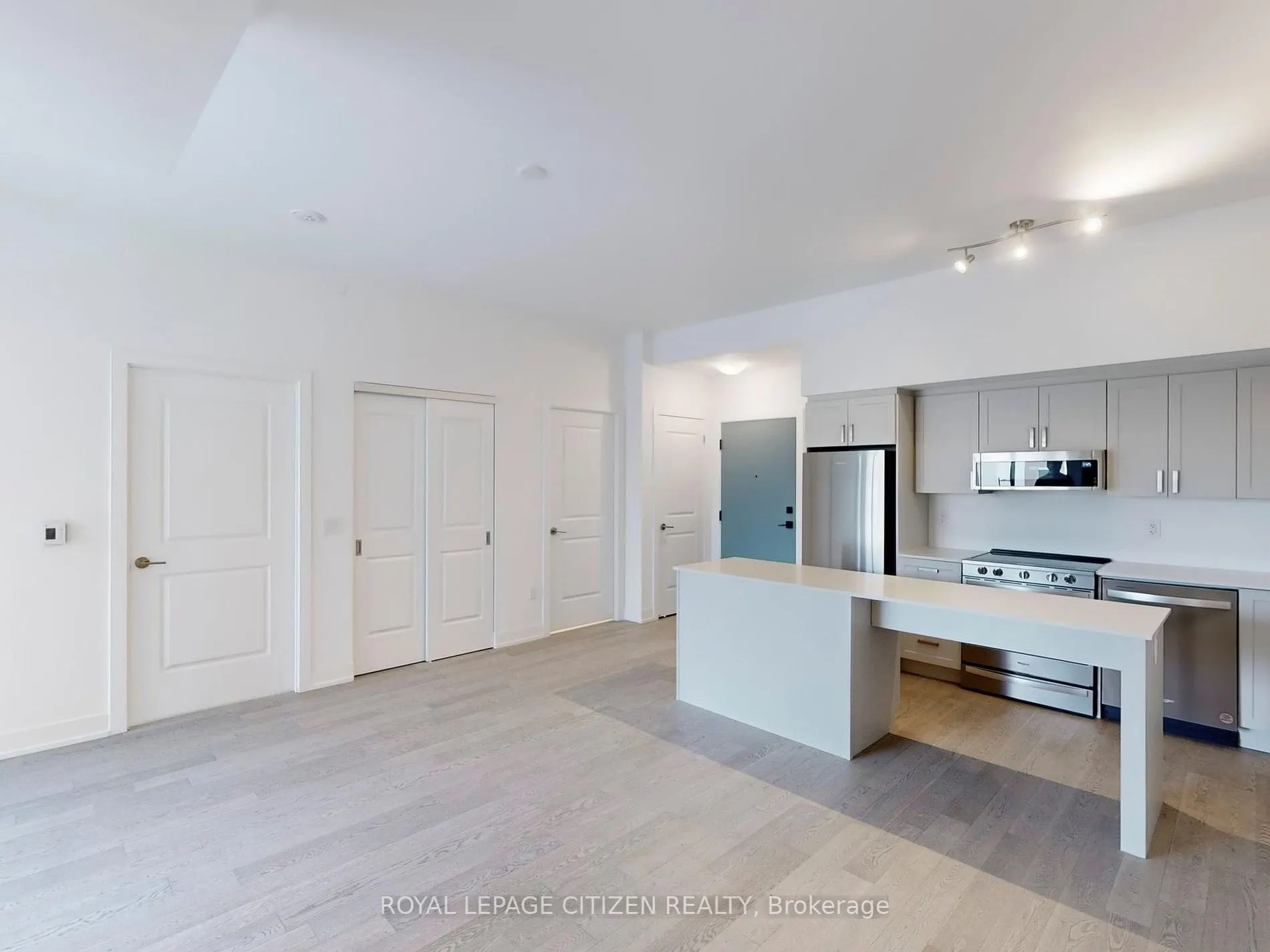 1063 douglas mccurdy comm, #201