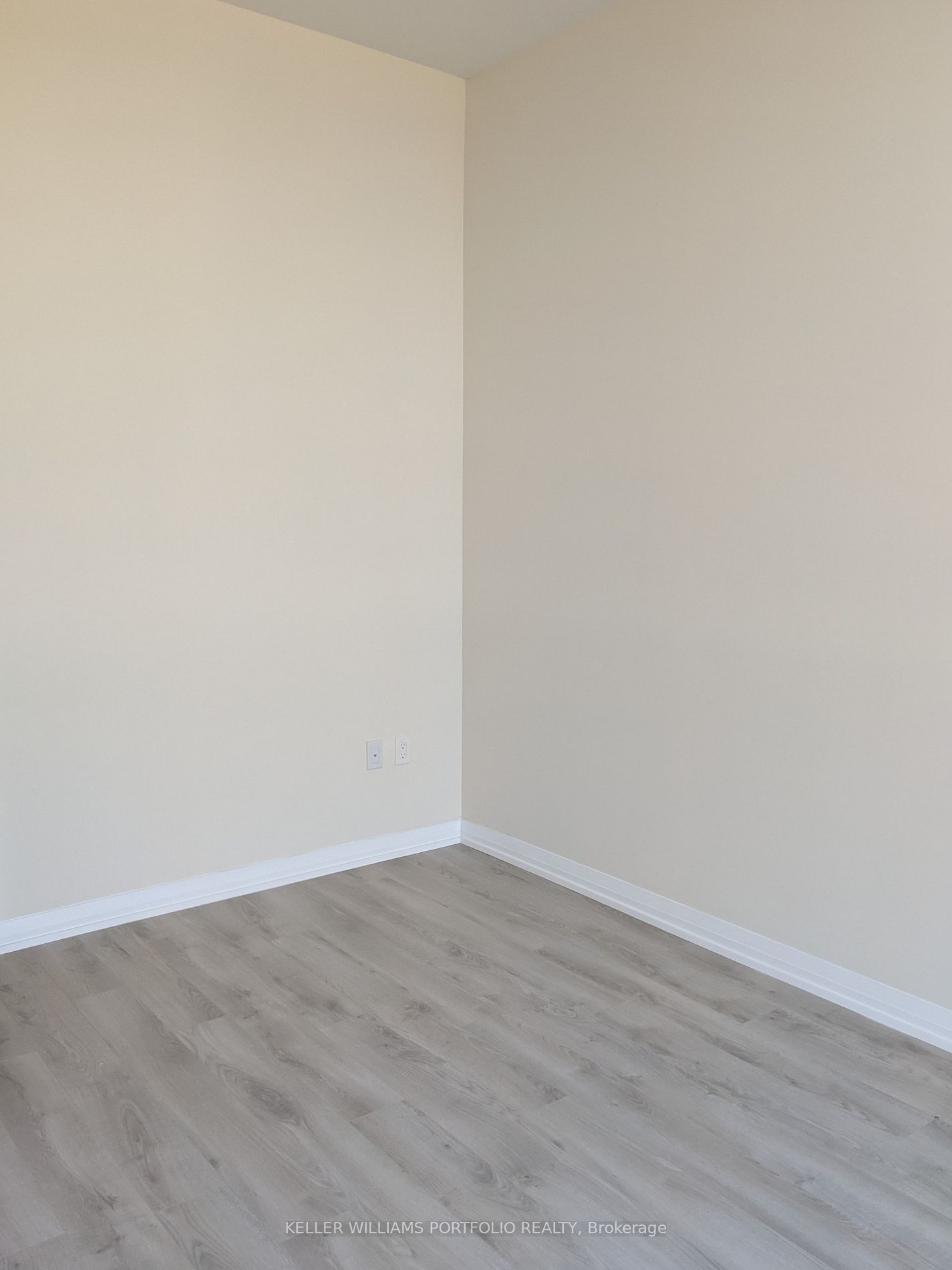 35 Watergarden Drive #112