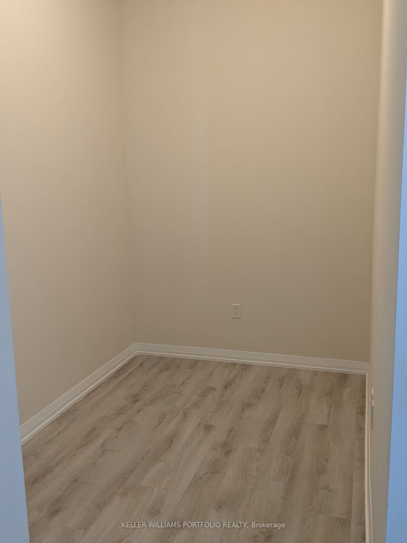 35 Watergarden Drive #112