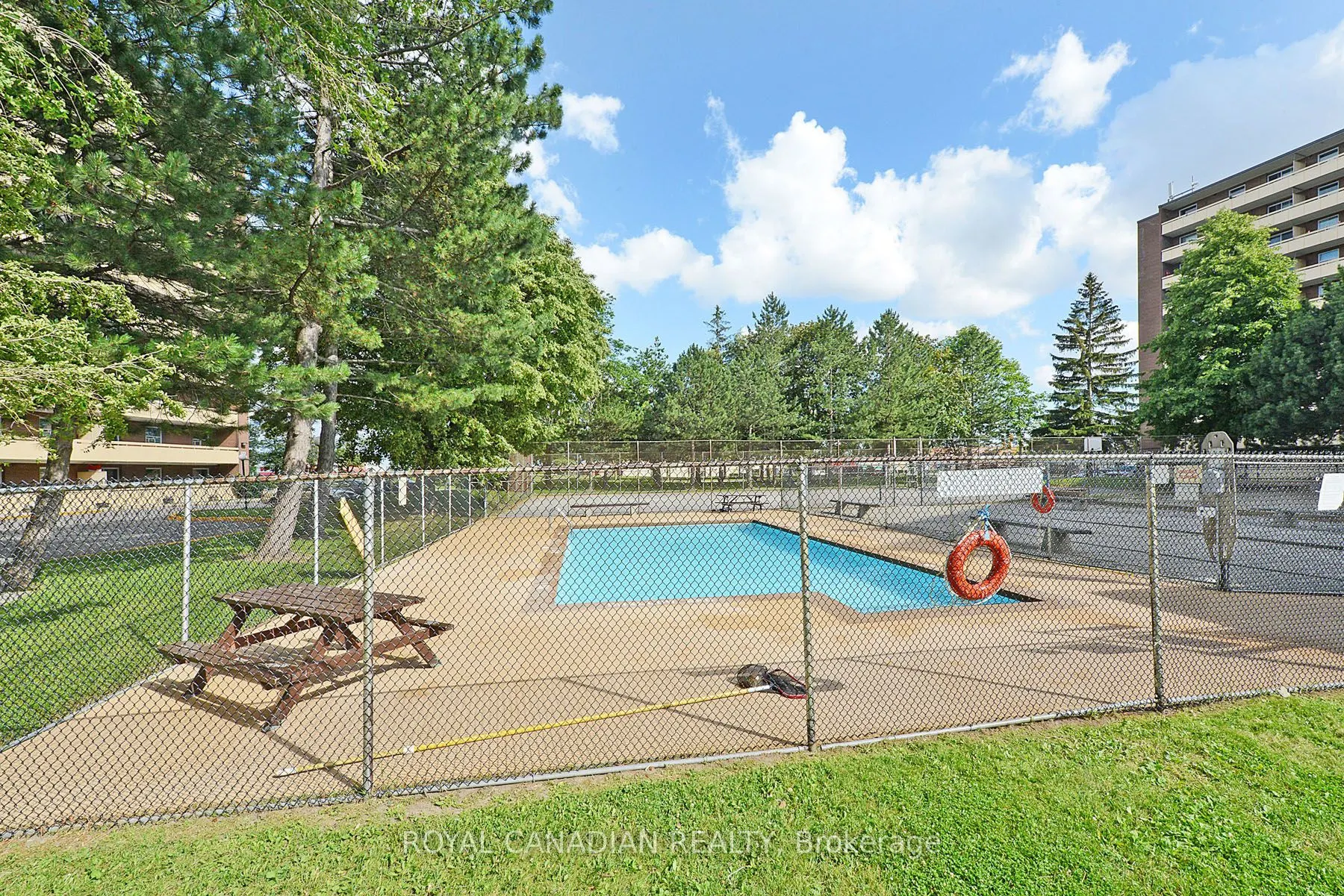 3577 Derry Rd E, #311