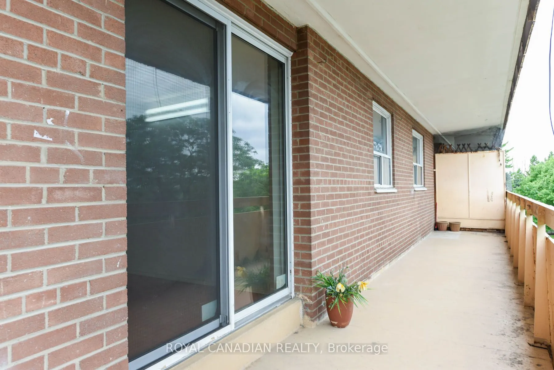 3577 Derry Rd E, #311