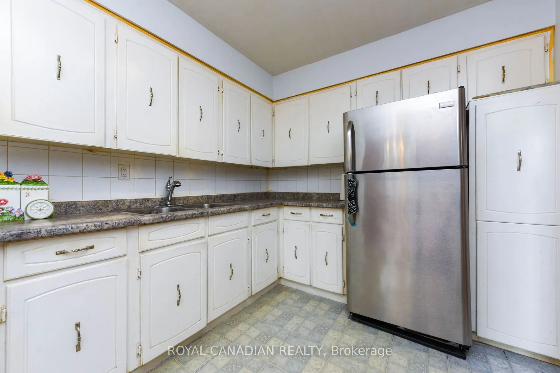 3577 Derry Rd E, #311