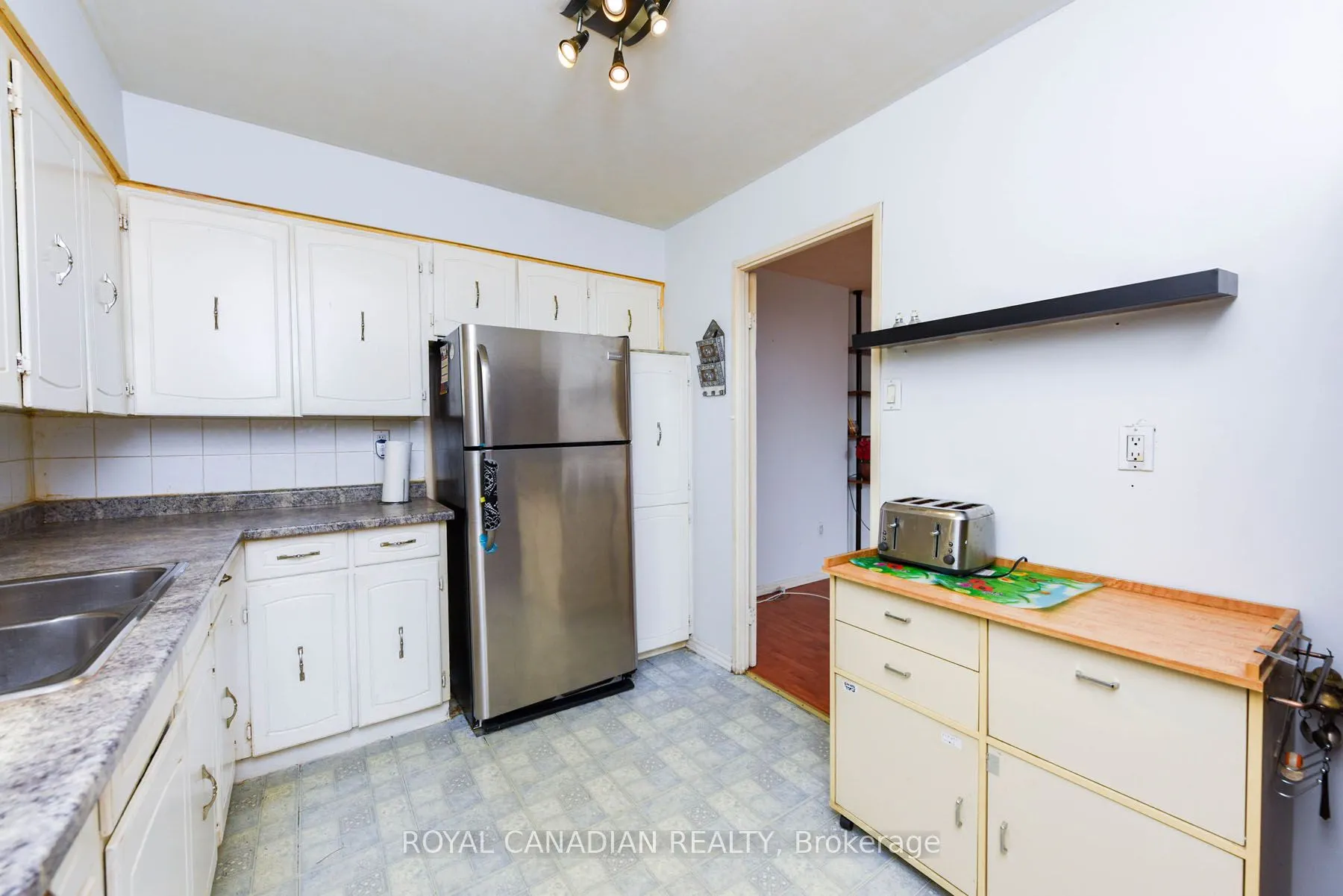 3577 Derry Rd E, #311