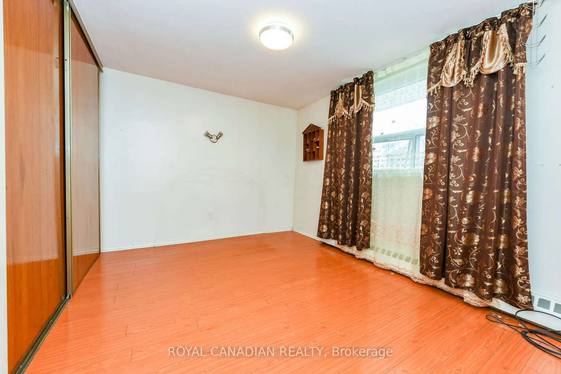 3577 Derry Rd E, #311