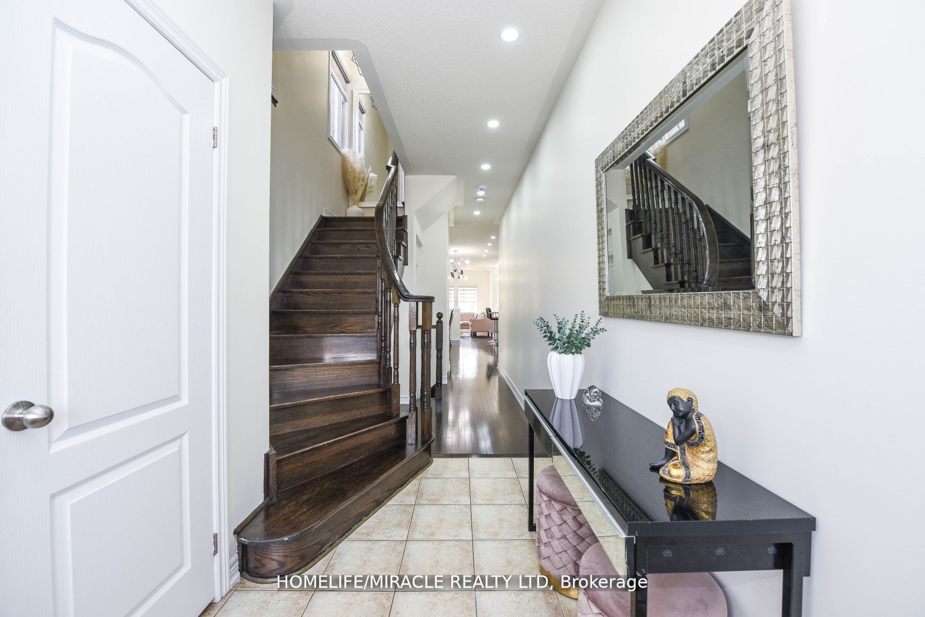 22 Long Branch Tr