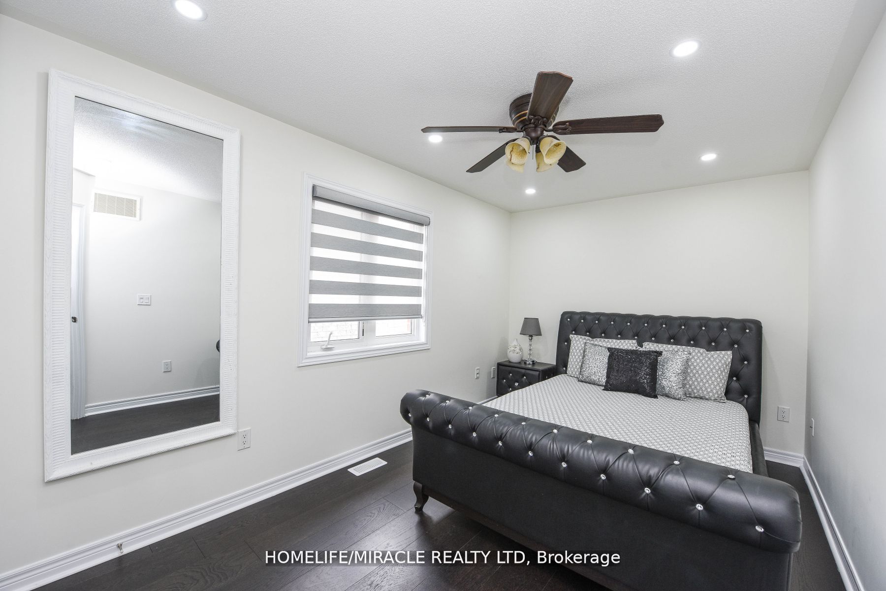 22 Long Branch Tr
