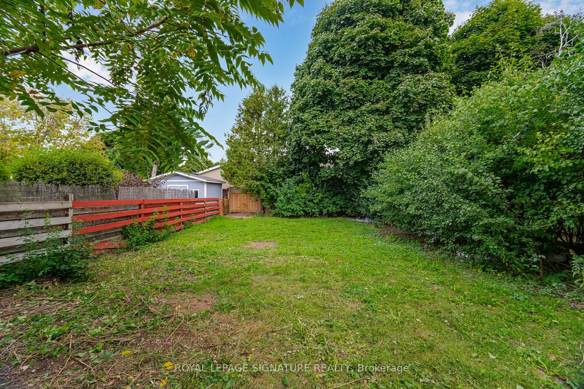 3381 Tallmast Cres