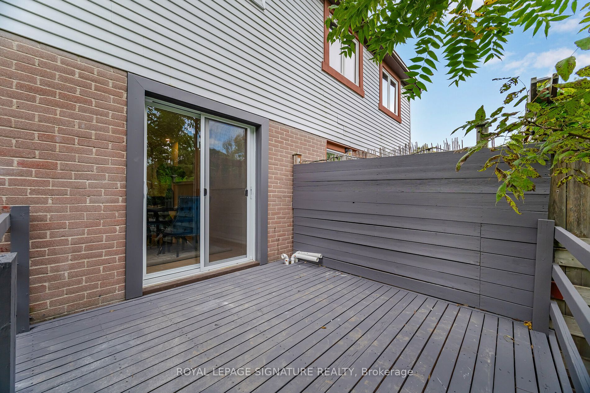3381 Tallmast Cres