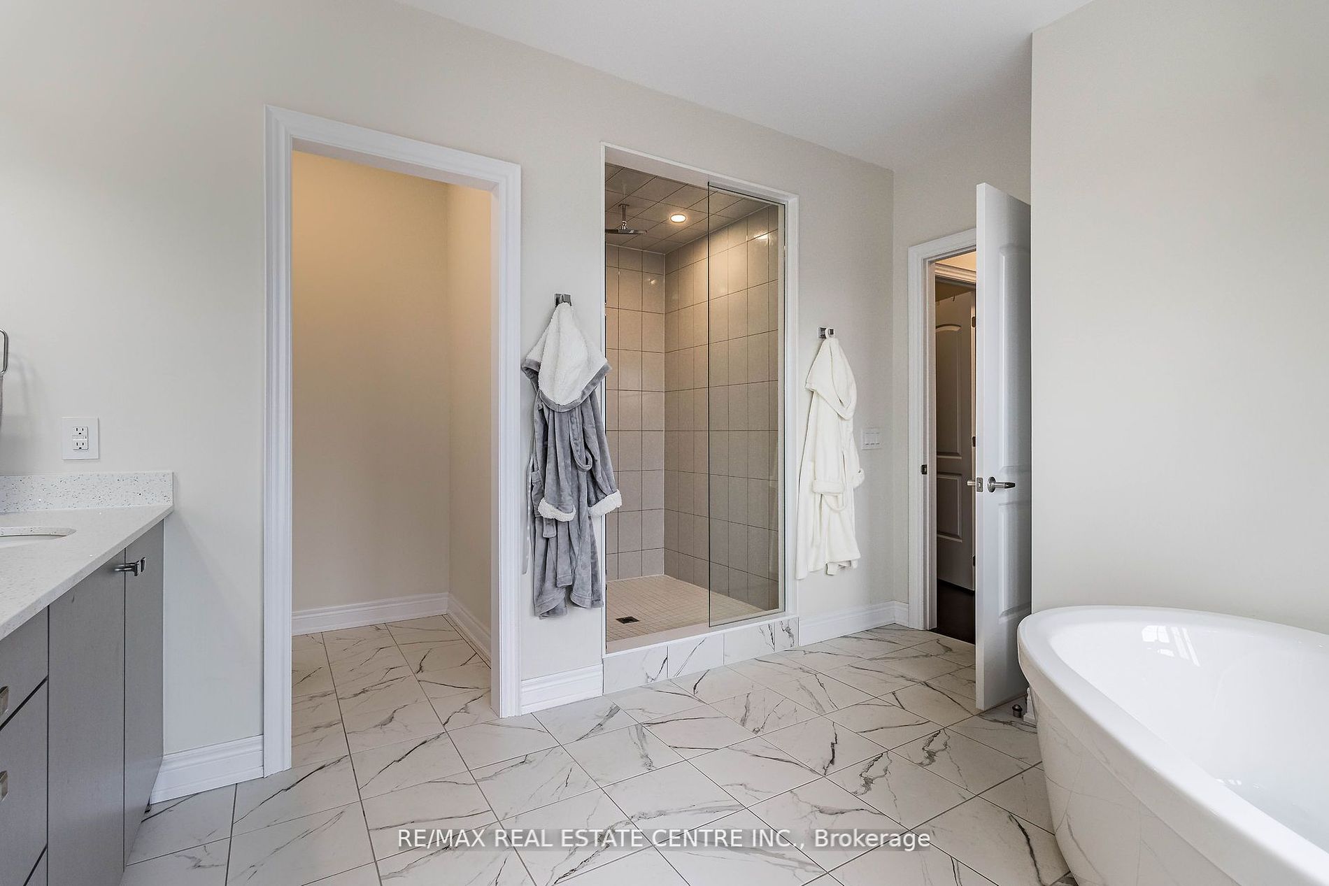35 Arthur Griffin Cres