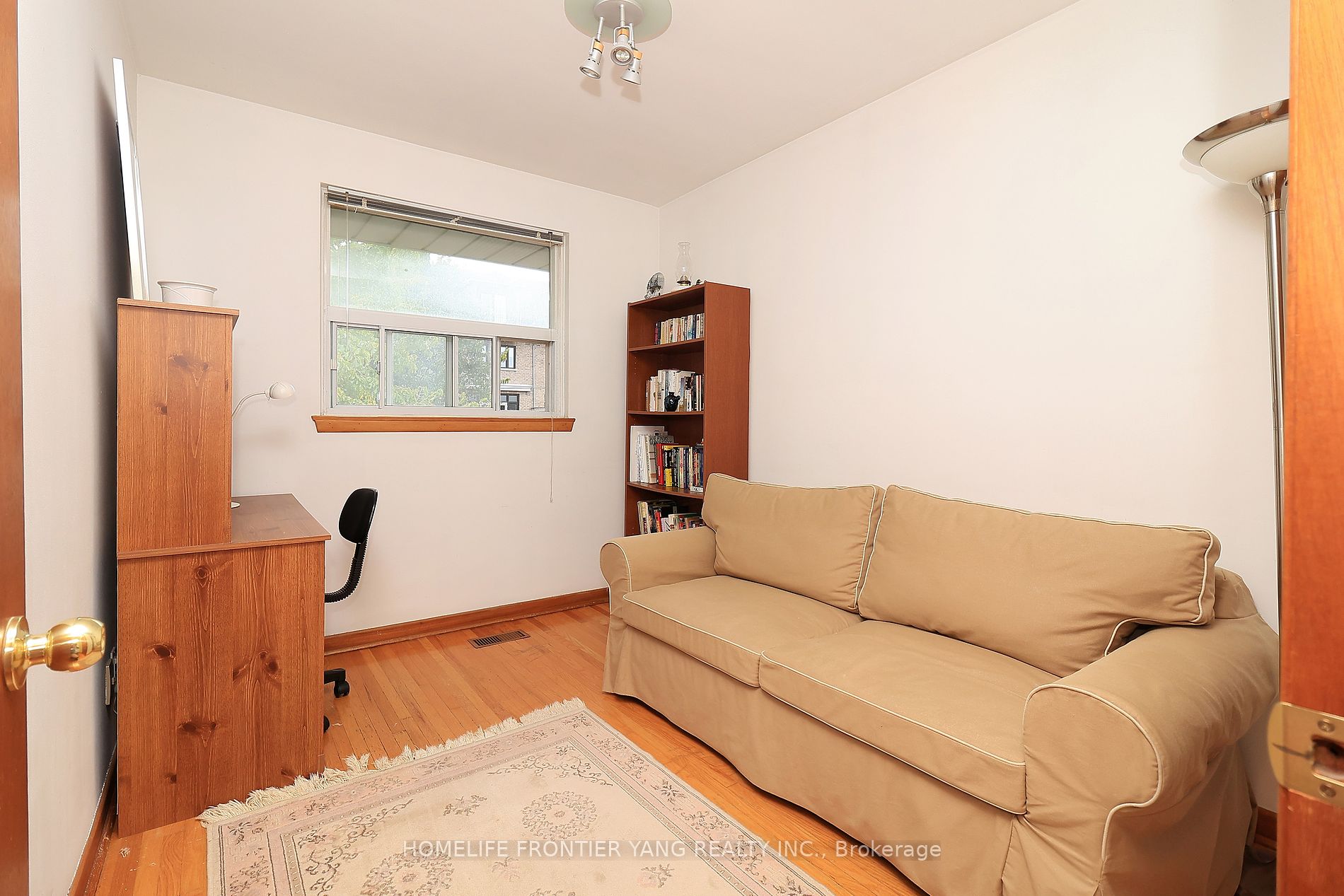 49 Graystone Gdns