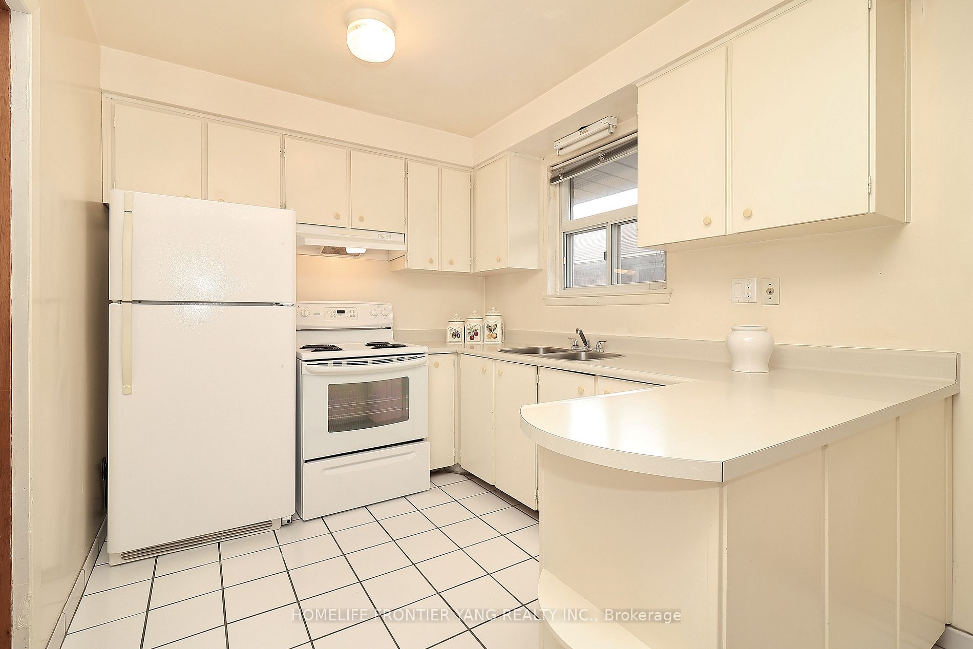 49 Graystone Gdns