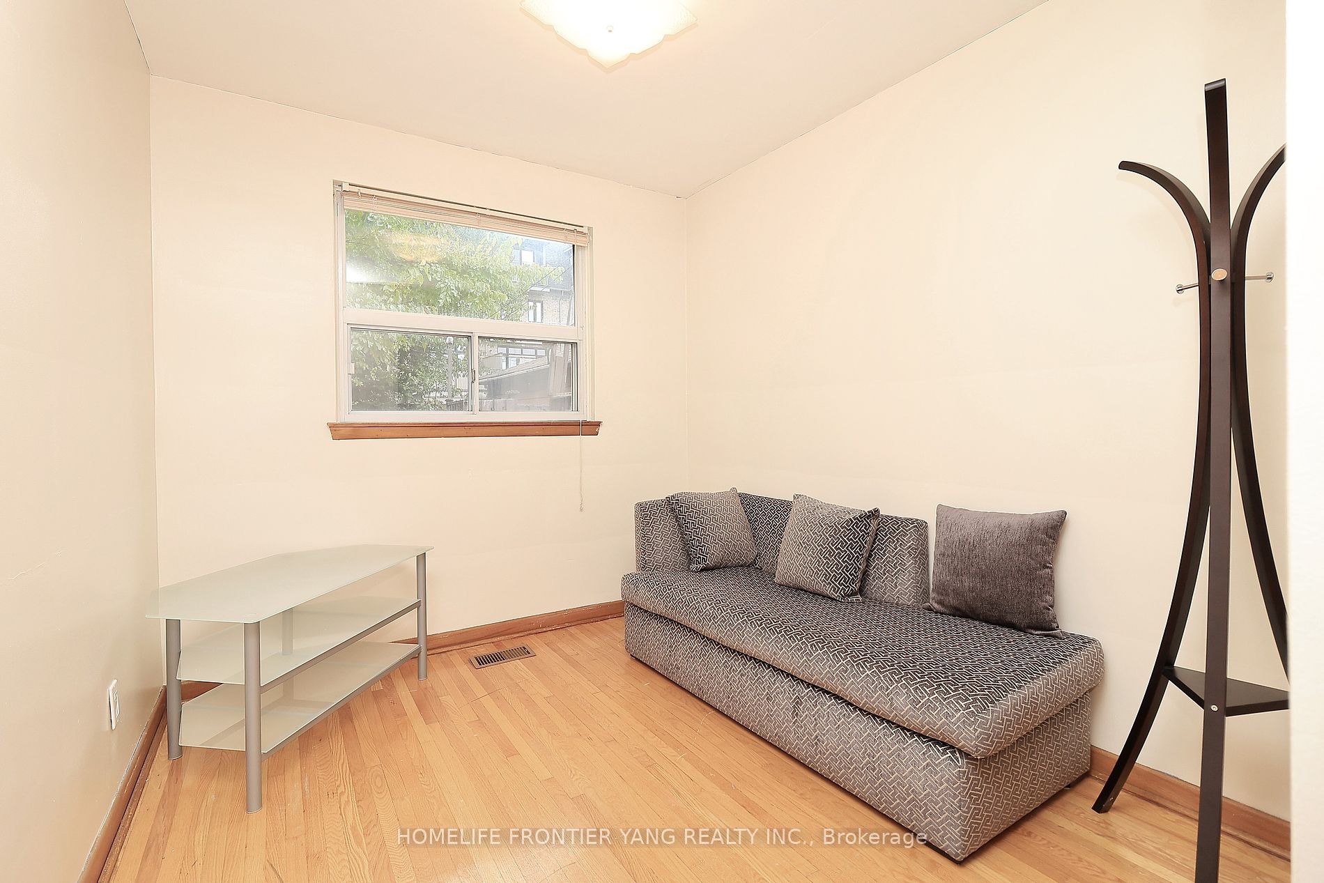 49 Graystone Gdns