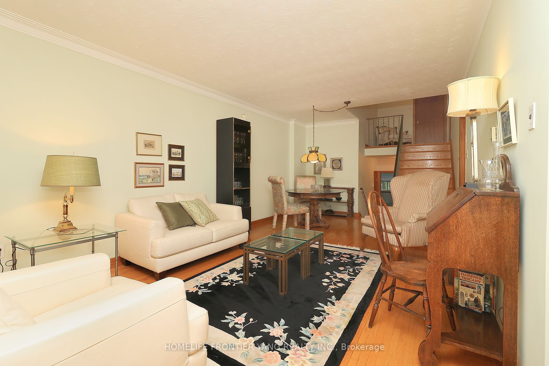 49 Graystone Gdns