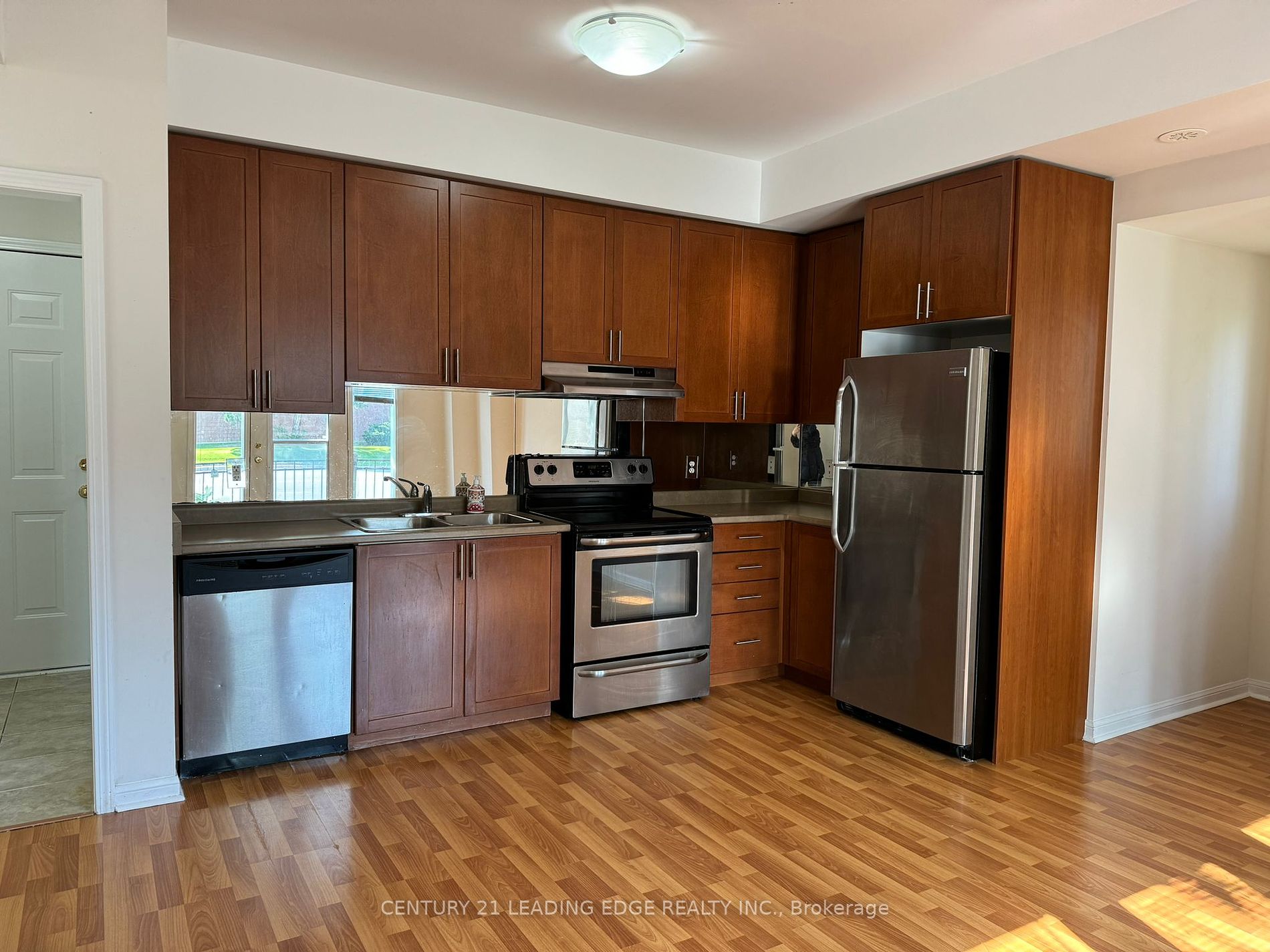 2915 Hazelton Pl, #2