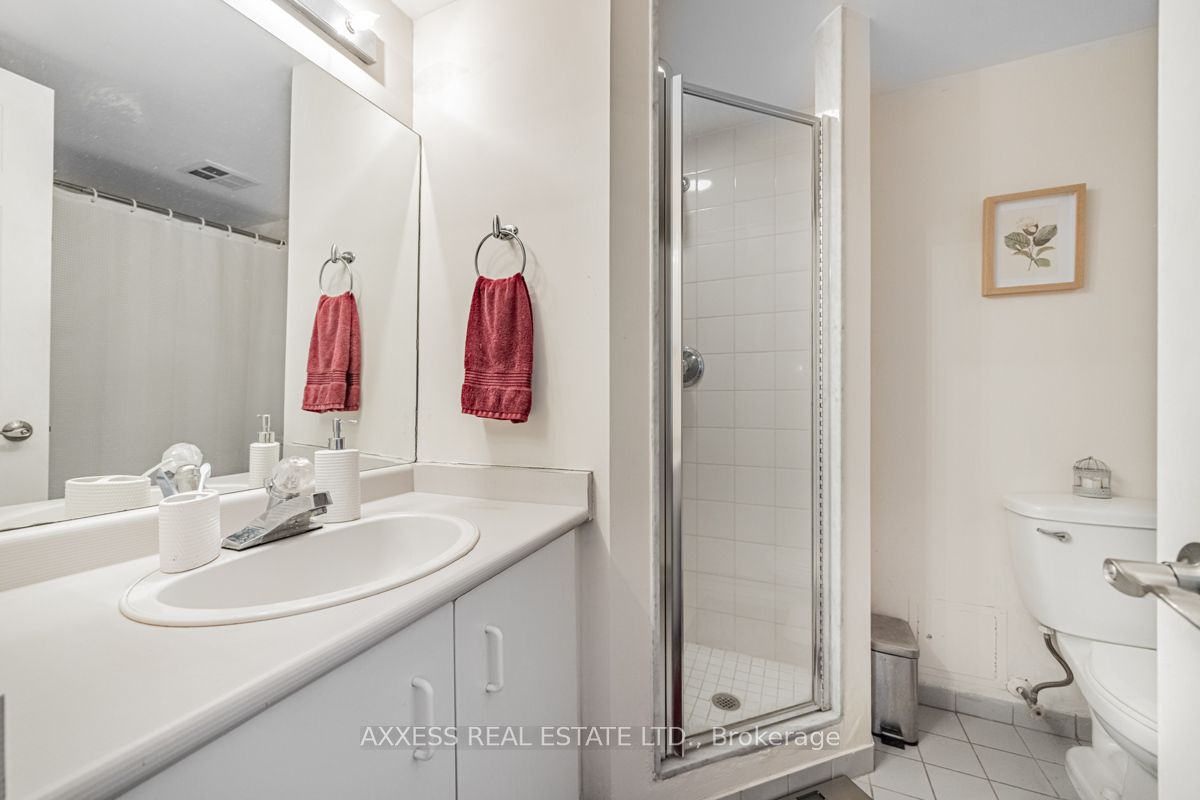 330 Rathburn Rd W, #1105