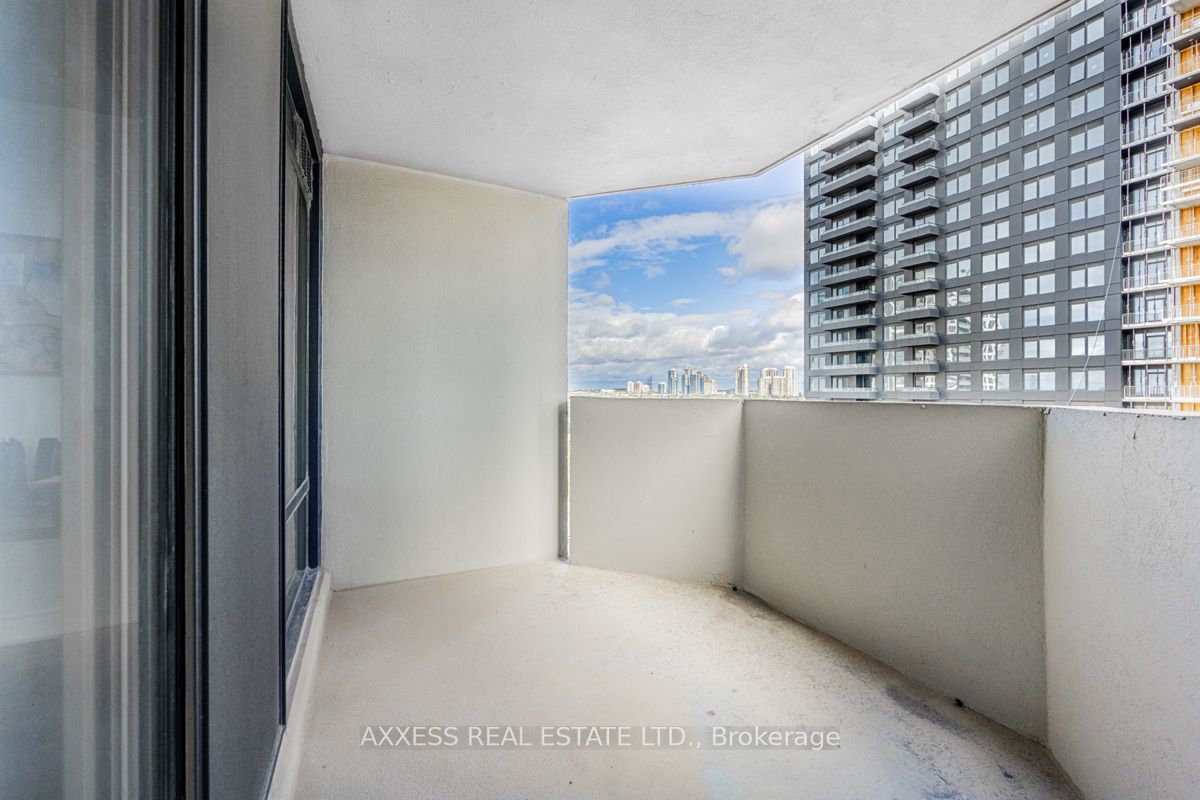 330 Rathburn Rd W, #1105