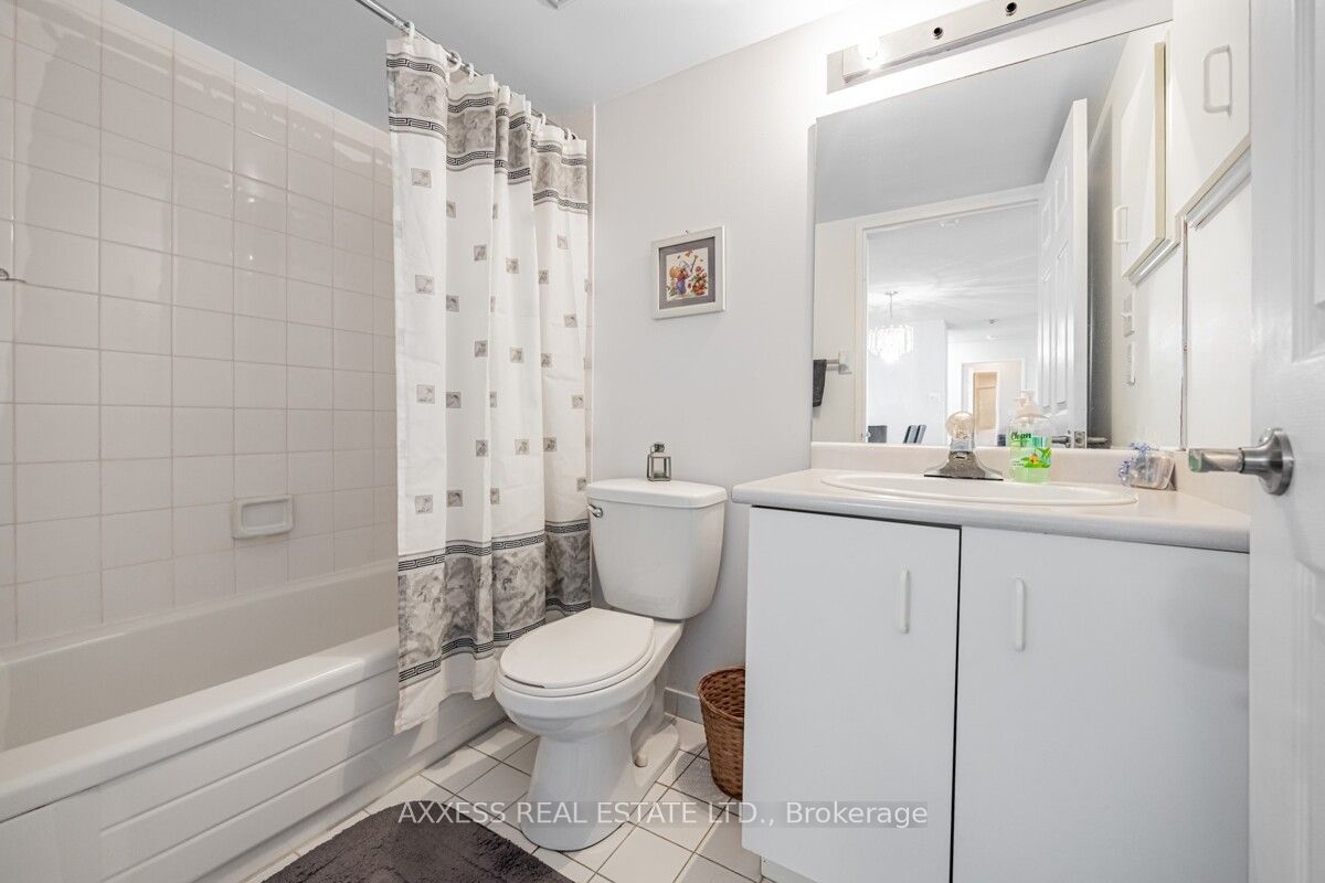 330 Rathburn Rd W, #1105