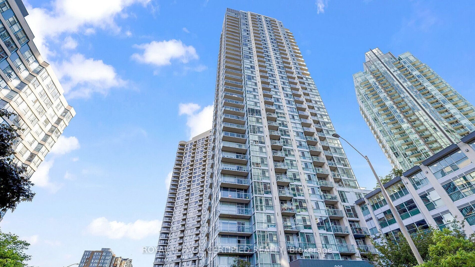 225 Webb Dr, #1407