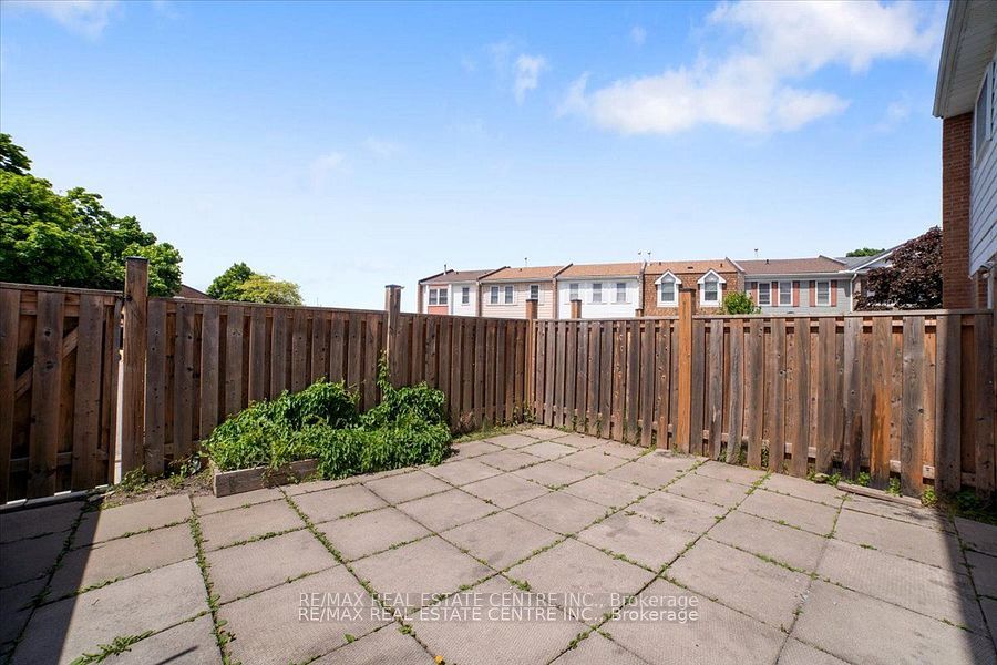 1020 Central Park Dr, #33