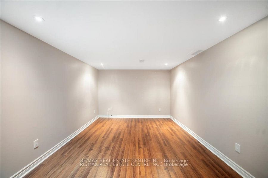 1020 Central Park Dr, #33
