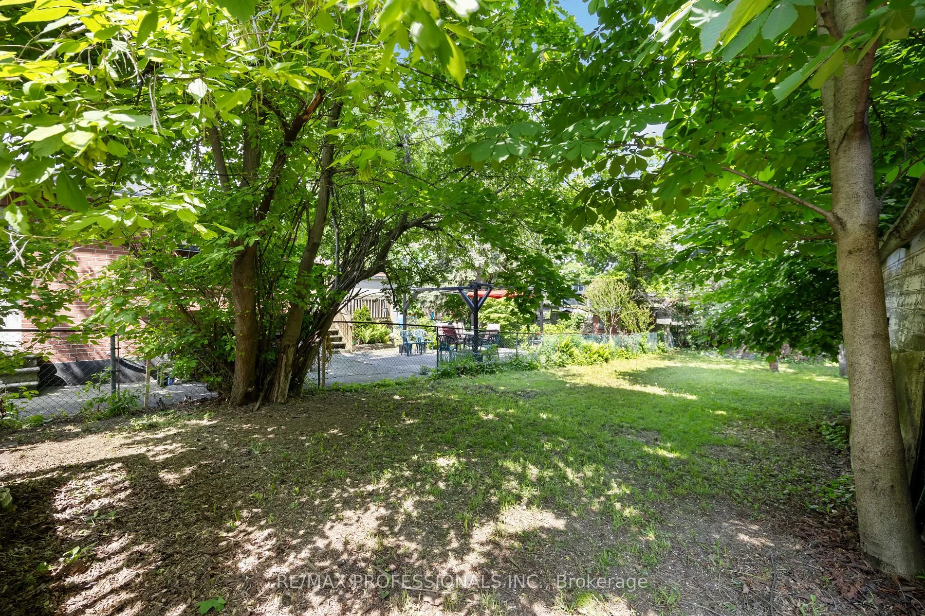34 Dixon Rd