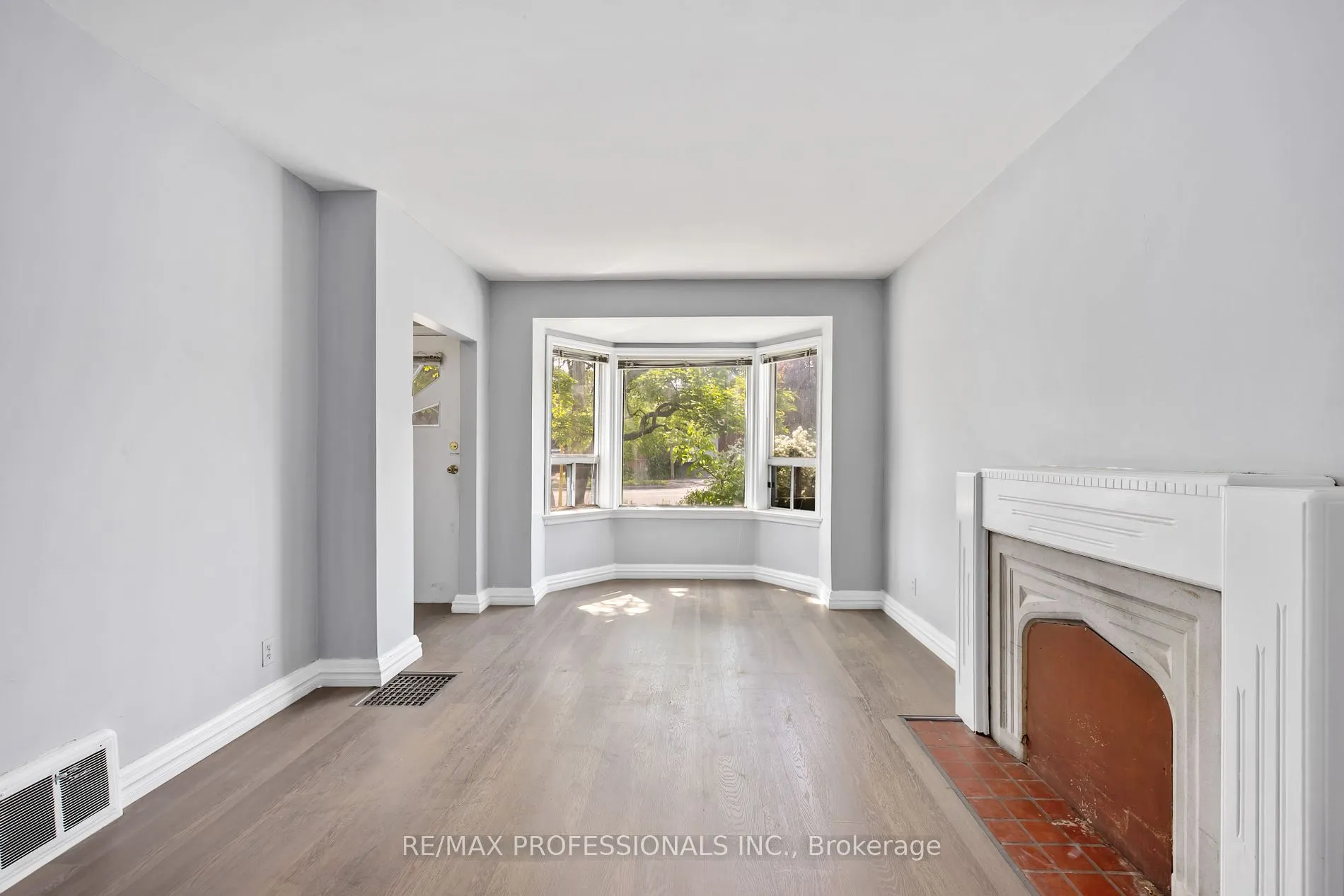 34 Dixon Rd