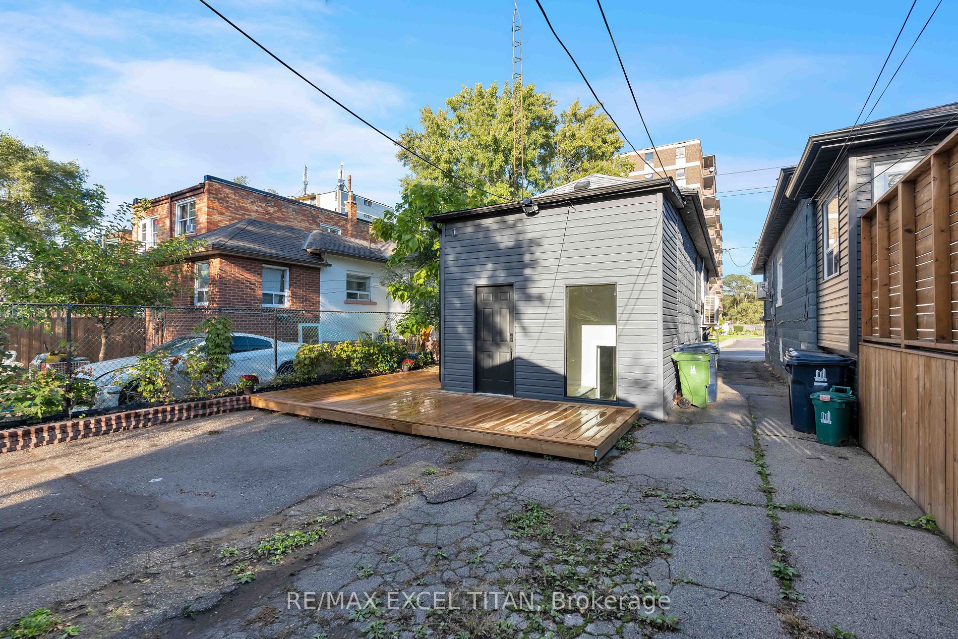 796 Jane St
