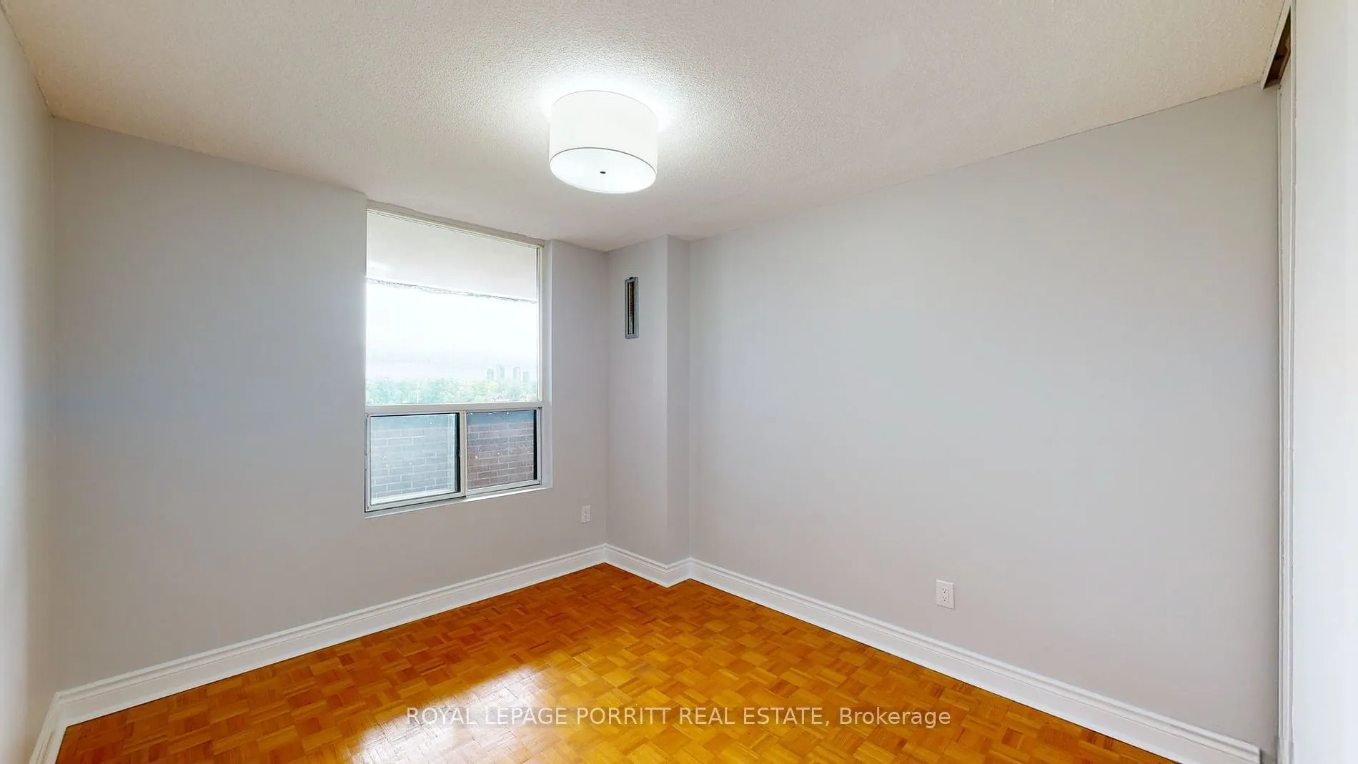 1535 Lakeshore Rd E, #1407