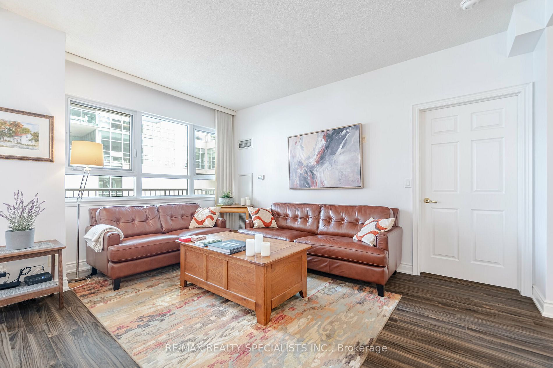 399 Elizabeth St, #210