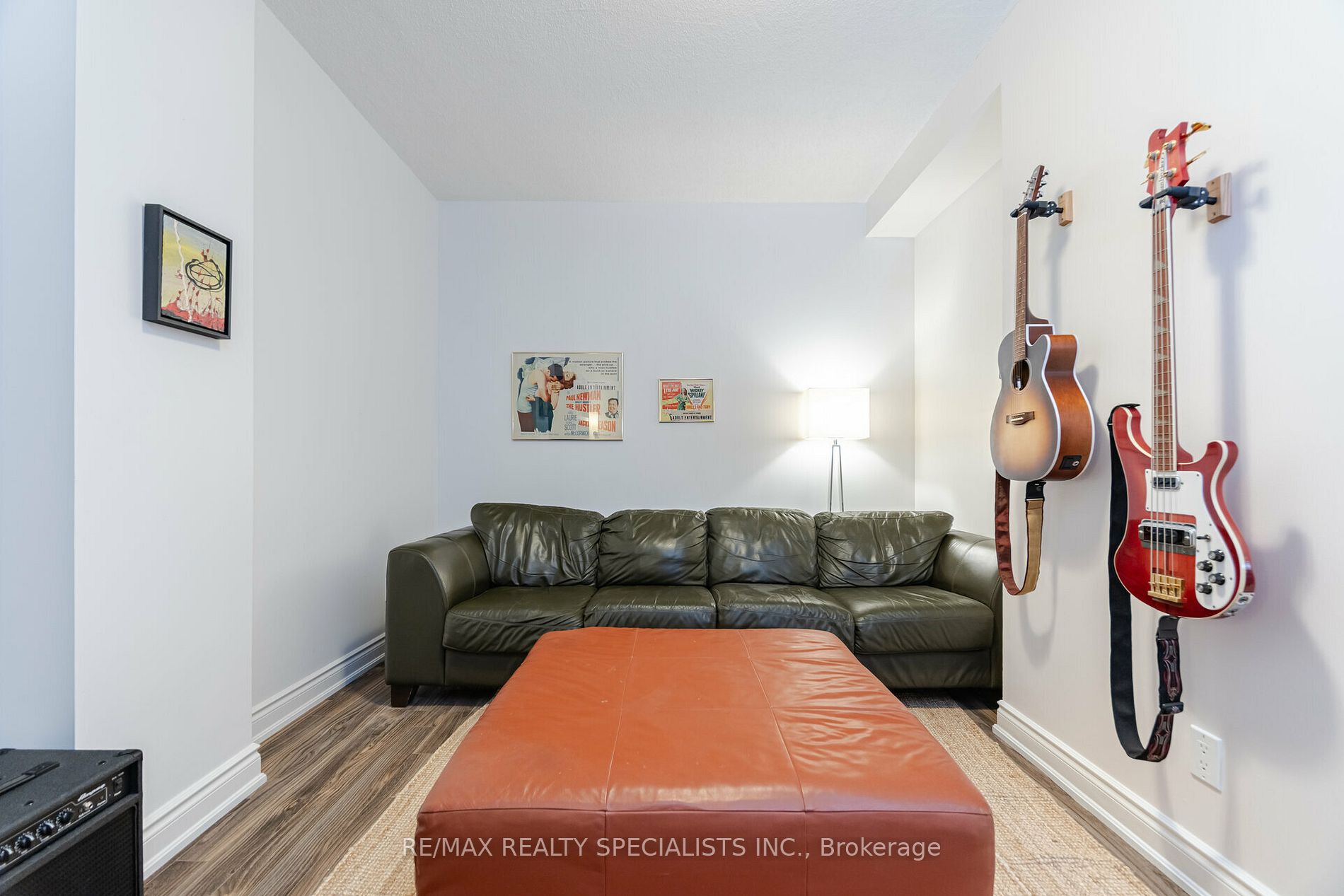399 Elizabeth St, #210