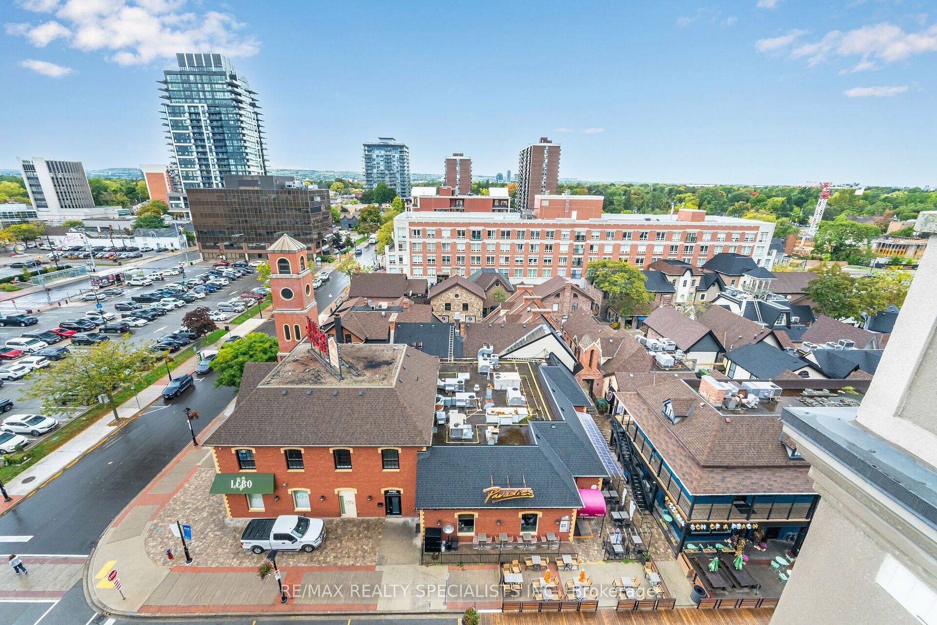 399 Elizabeth St, #210