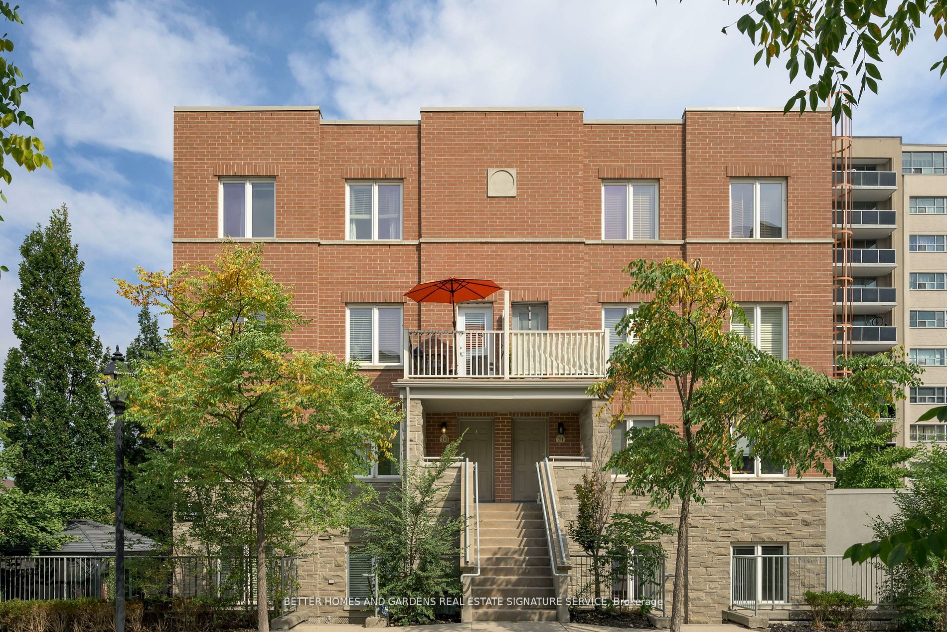 5 Richgrove Dr, #210