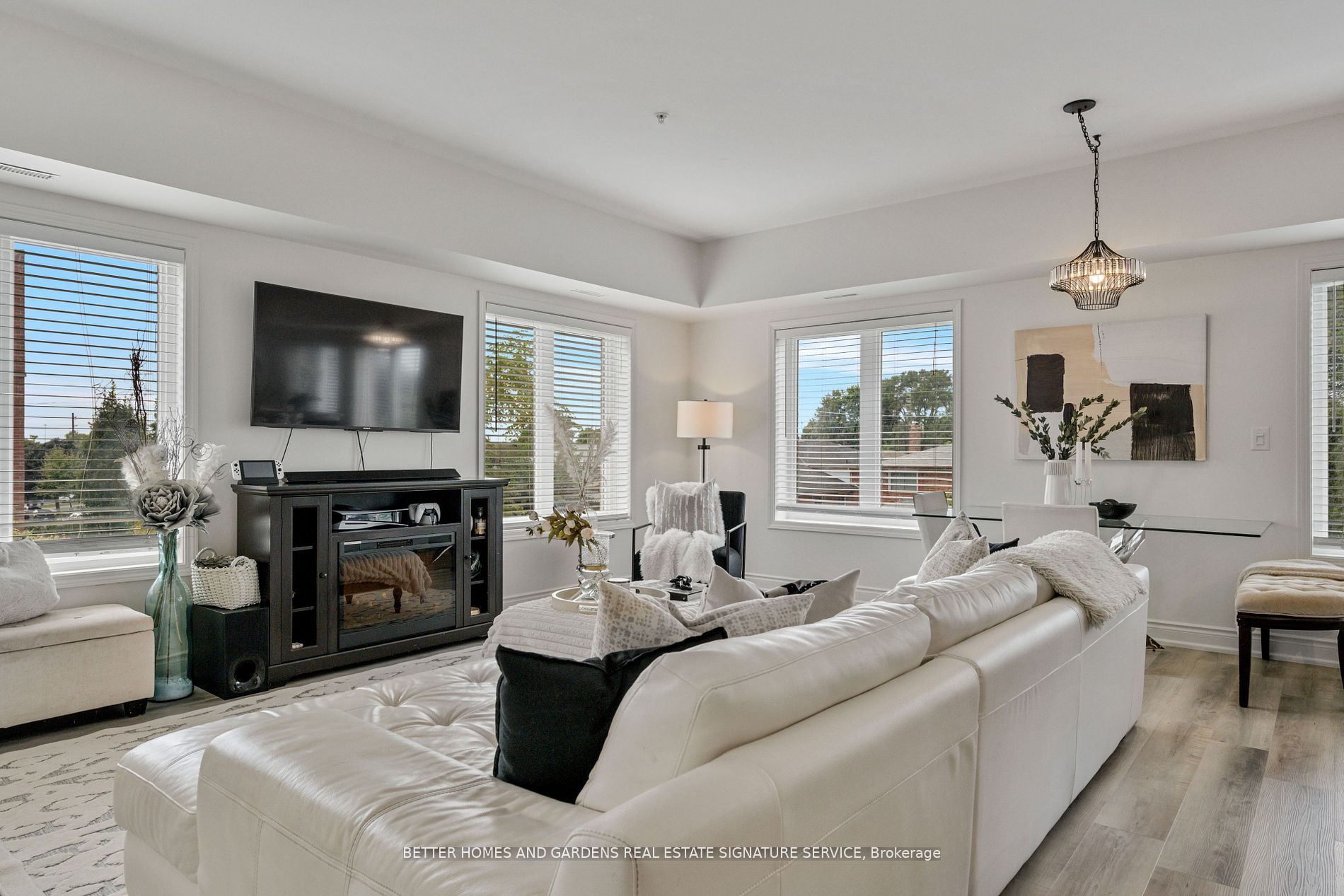 5 Richgrove Dr, #210