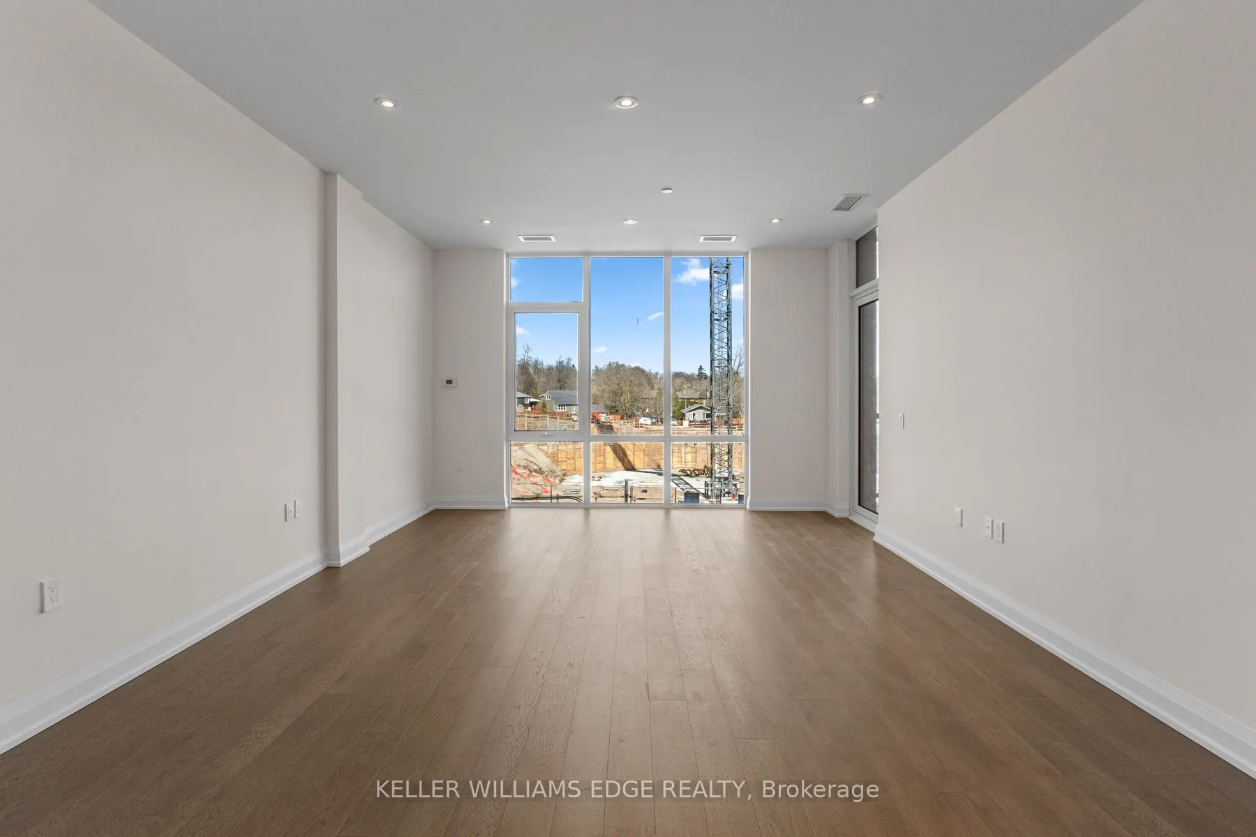 42 Mill St, #205